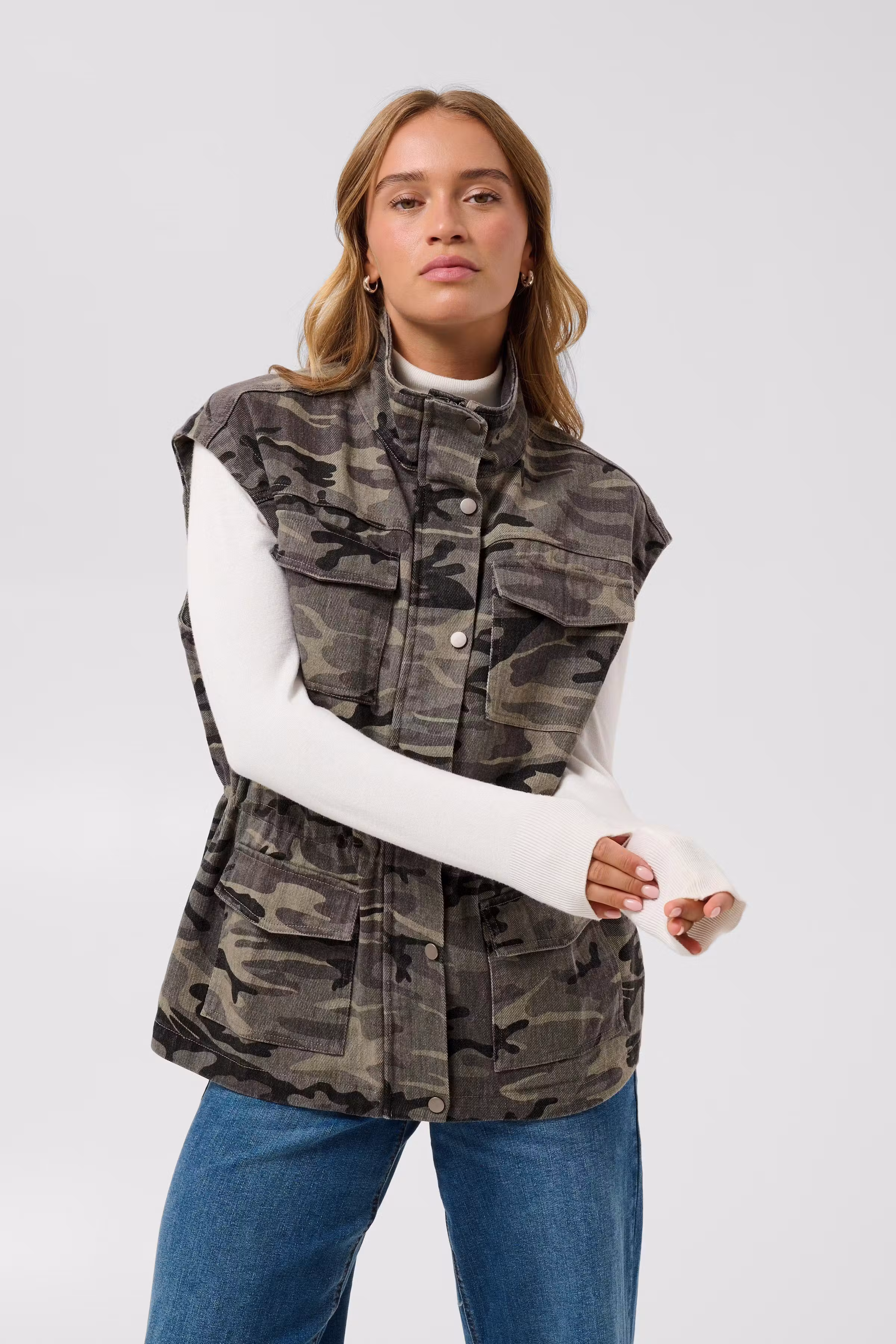 KAlilana Varm väst LOOKBOOK FRONT 10513245-1000966