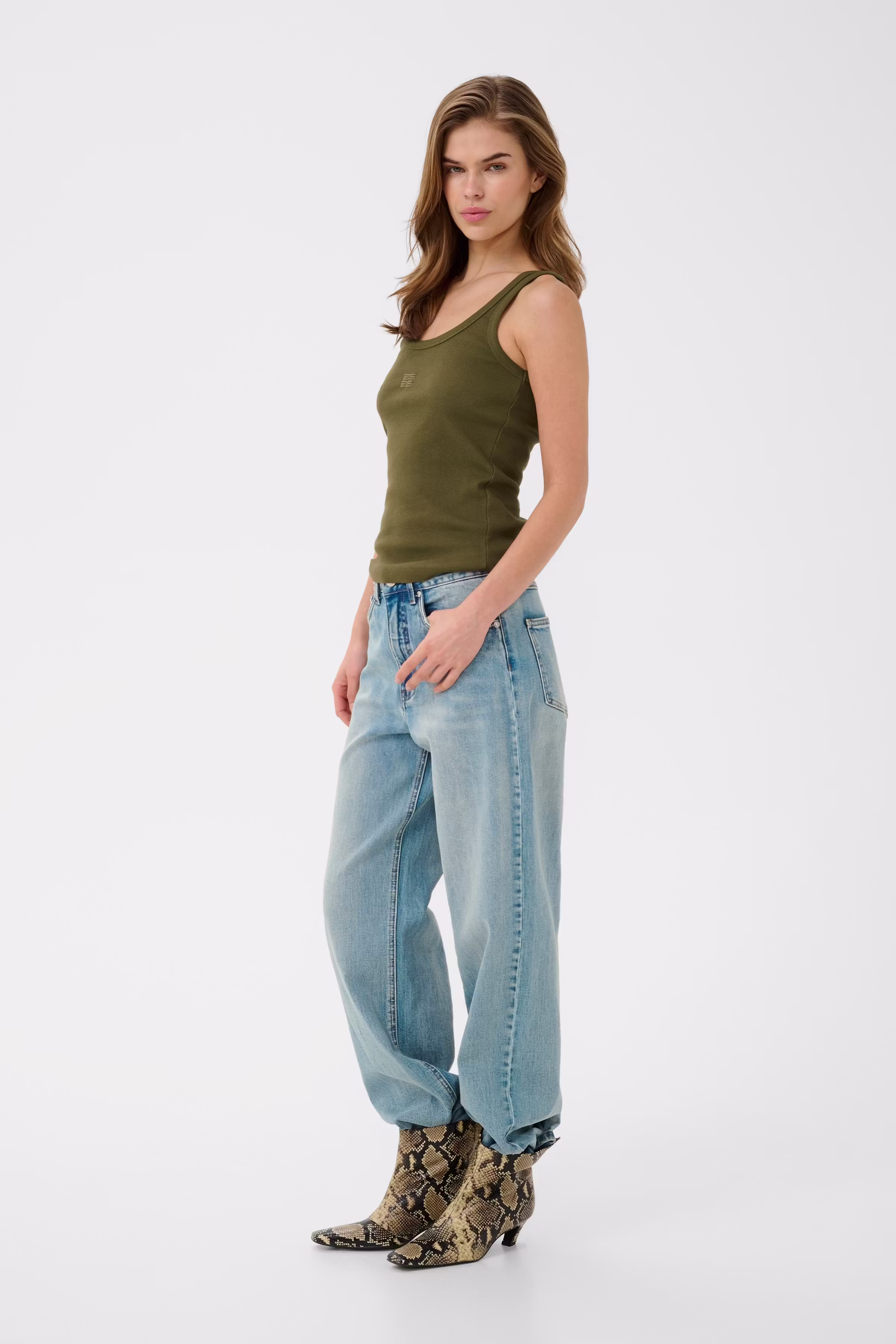 GZdrew Top LOOKBOOK FRONT 10910067-190622