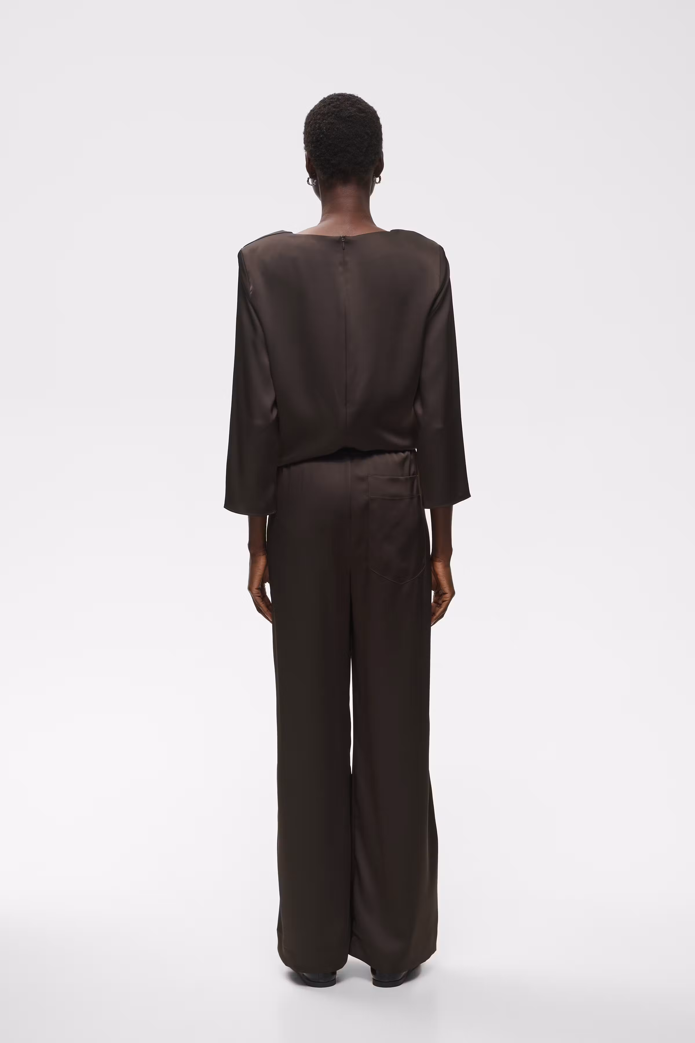 OLIVEIW Hose LOOKBOOK BACK 30113013-191109