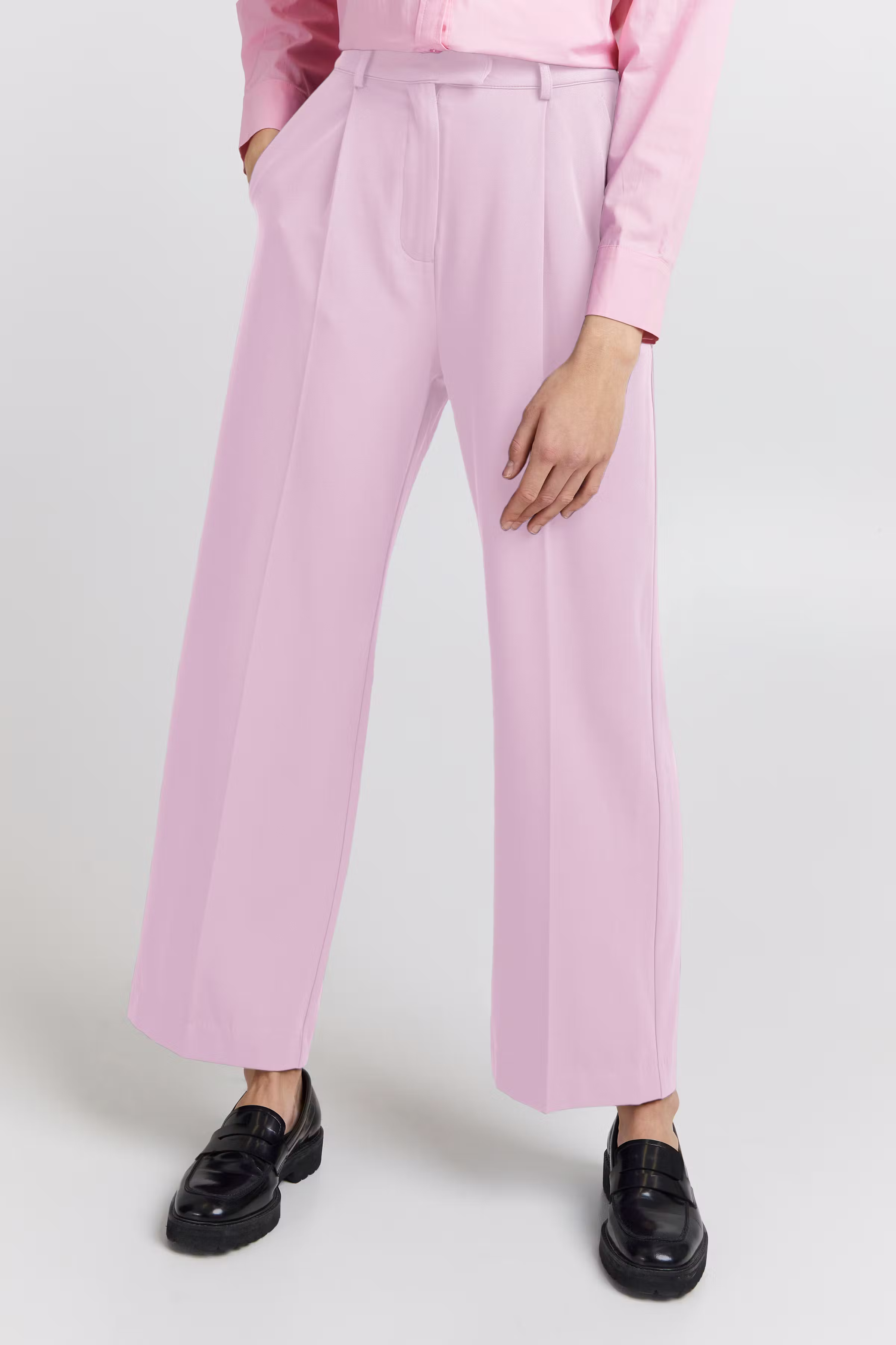 Casual buks LOOKBOOK FRONT 20117142-152215