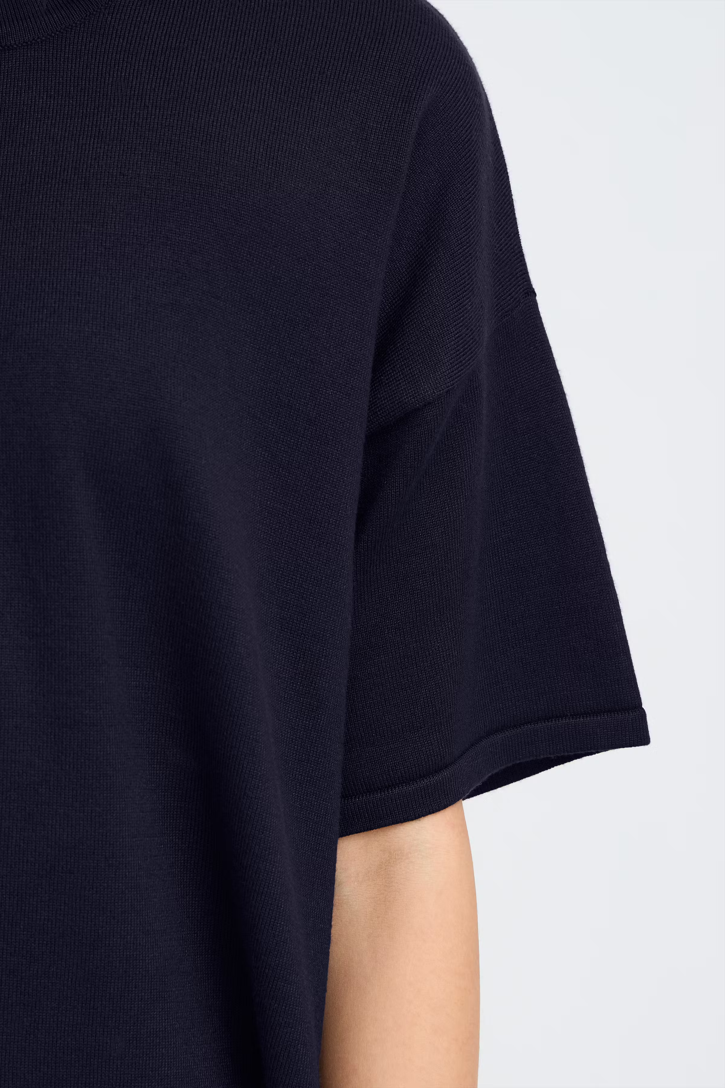 IHLULS Pullover LOOKBOOK DETAIL 20125817-194010