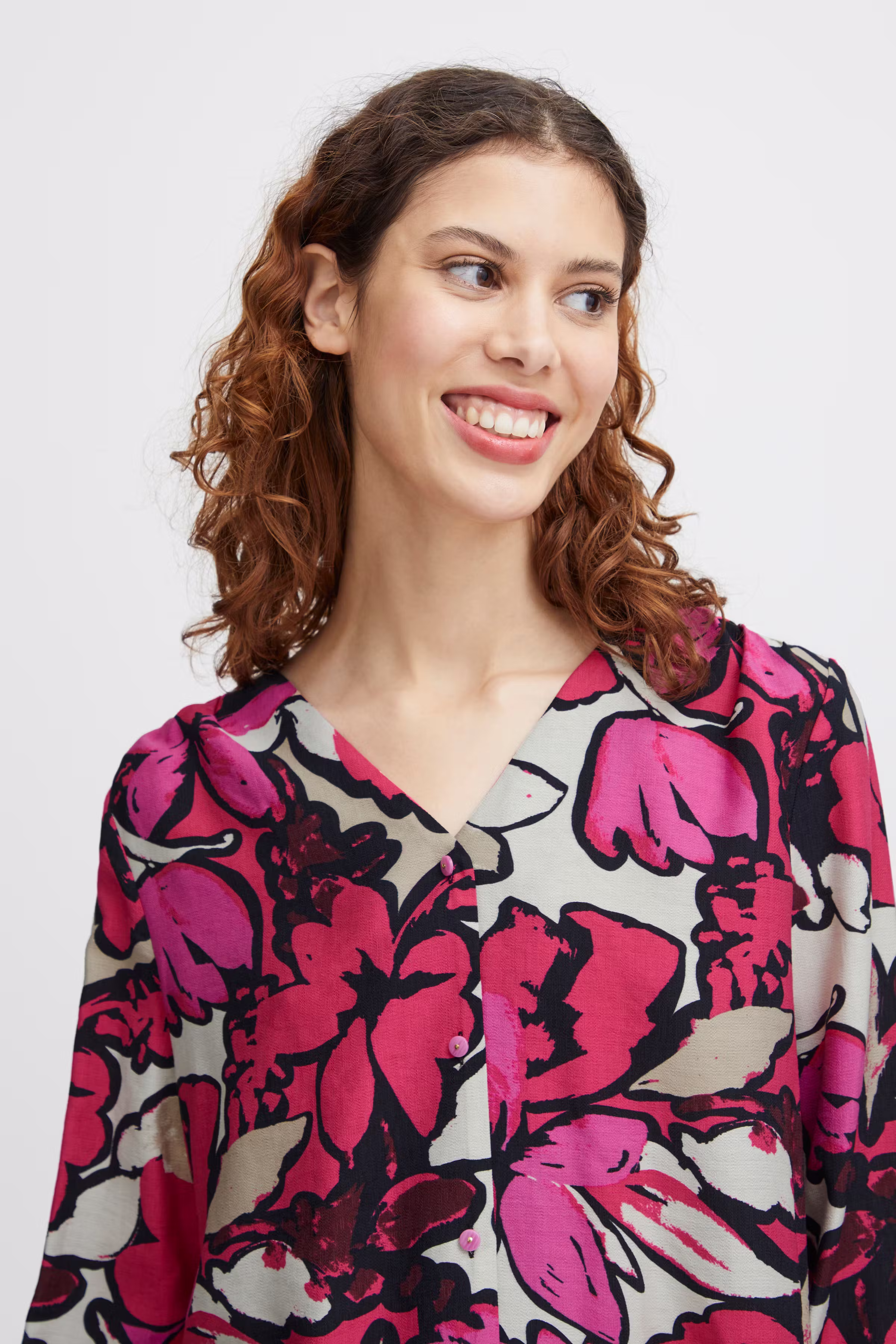 BYJANINA Bluse LOOKBOOK DETAIL 20814584-202844