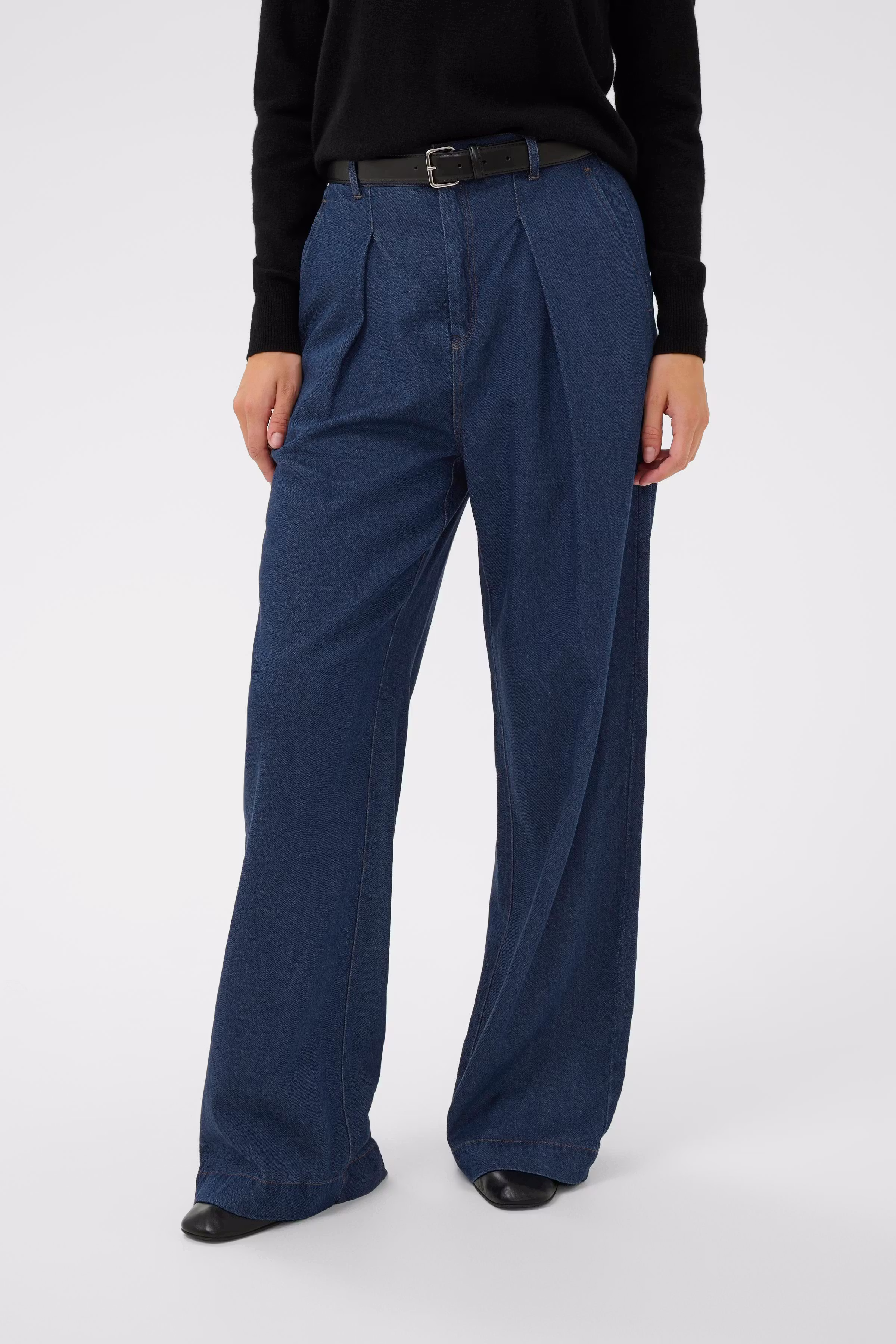 CAROLAIW Bukser LOOKBOOK FRONT 30112184-194118