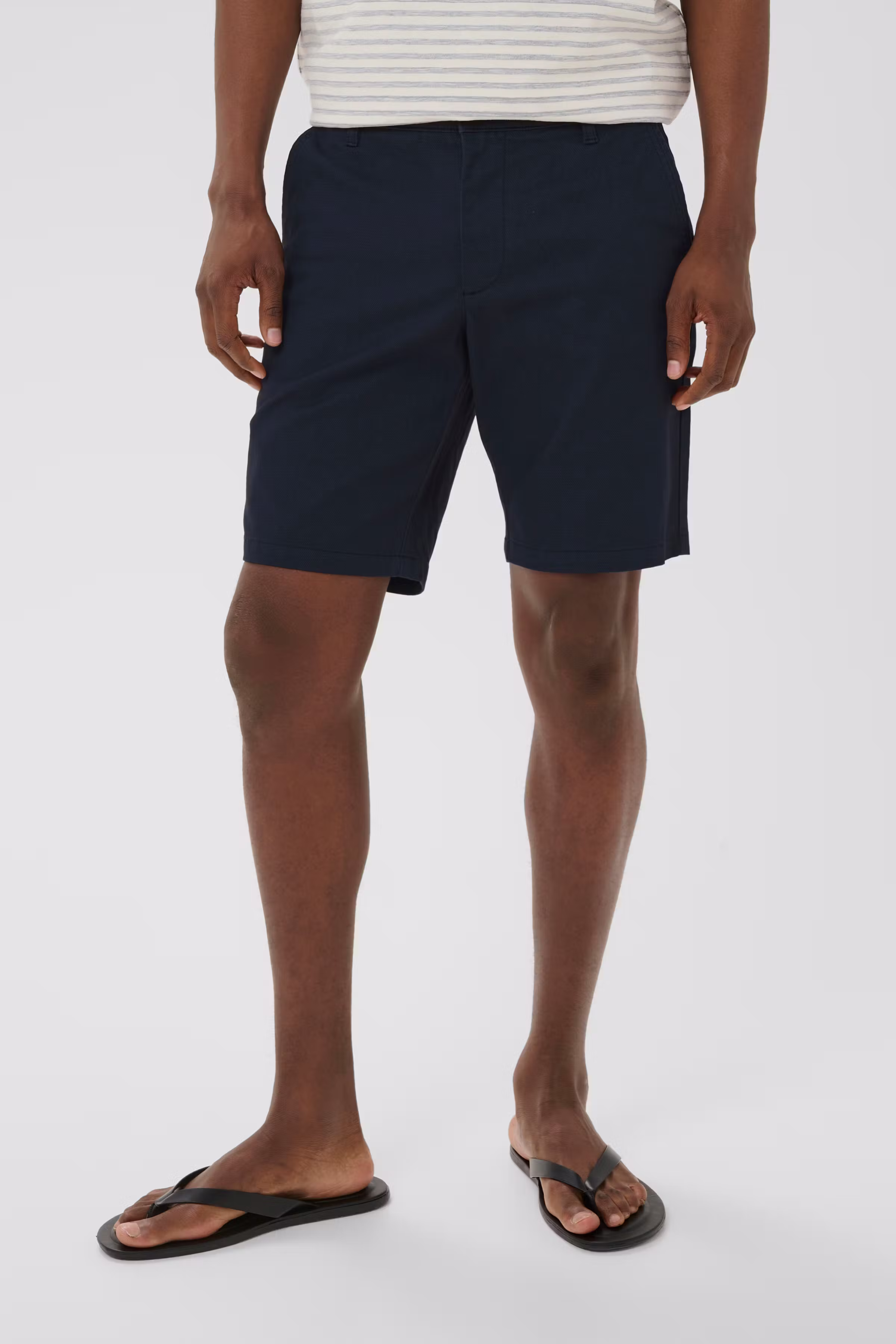 MAthomas Shorts LOOKBOOK FRONT 30207368-194011