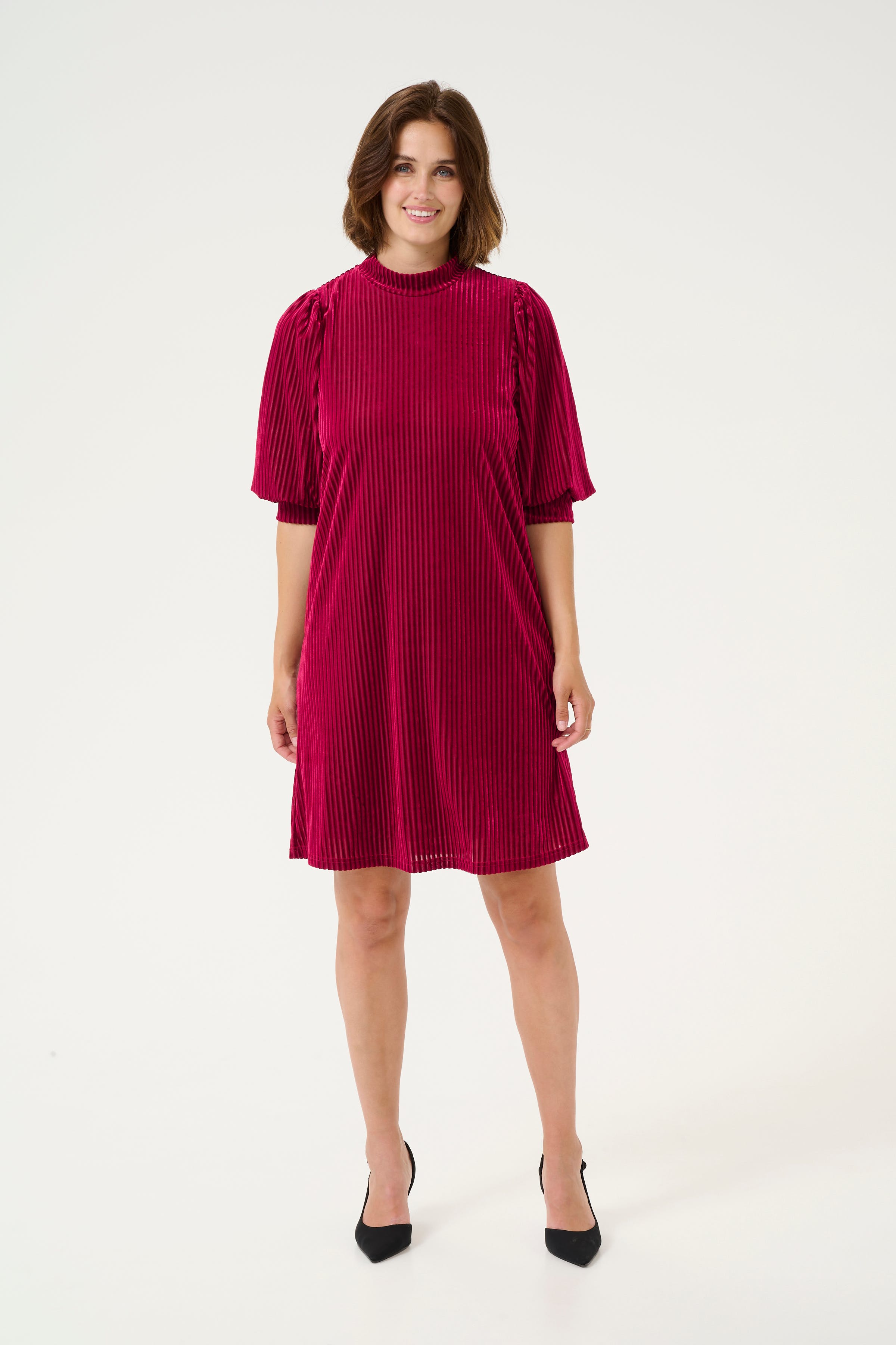 KAcaca Dress LOOKBOOK FRONT 10505907-106907