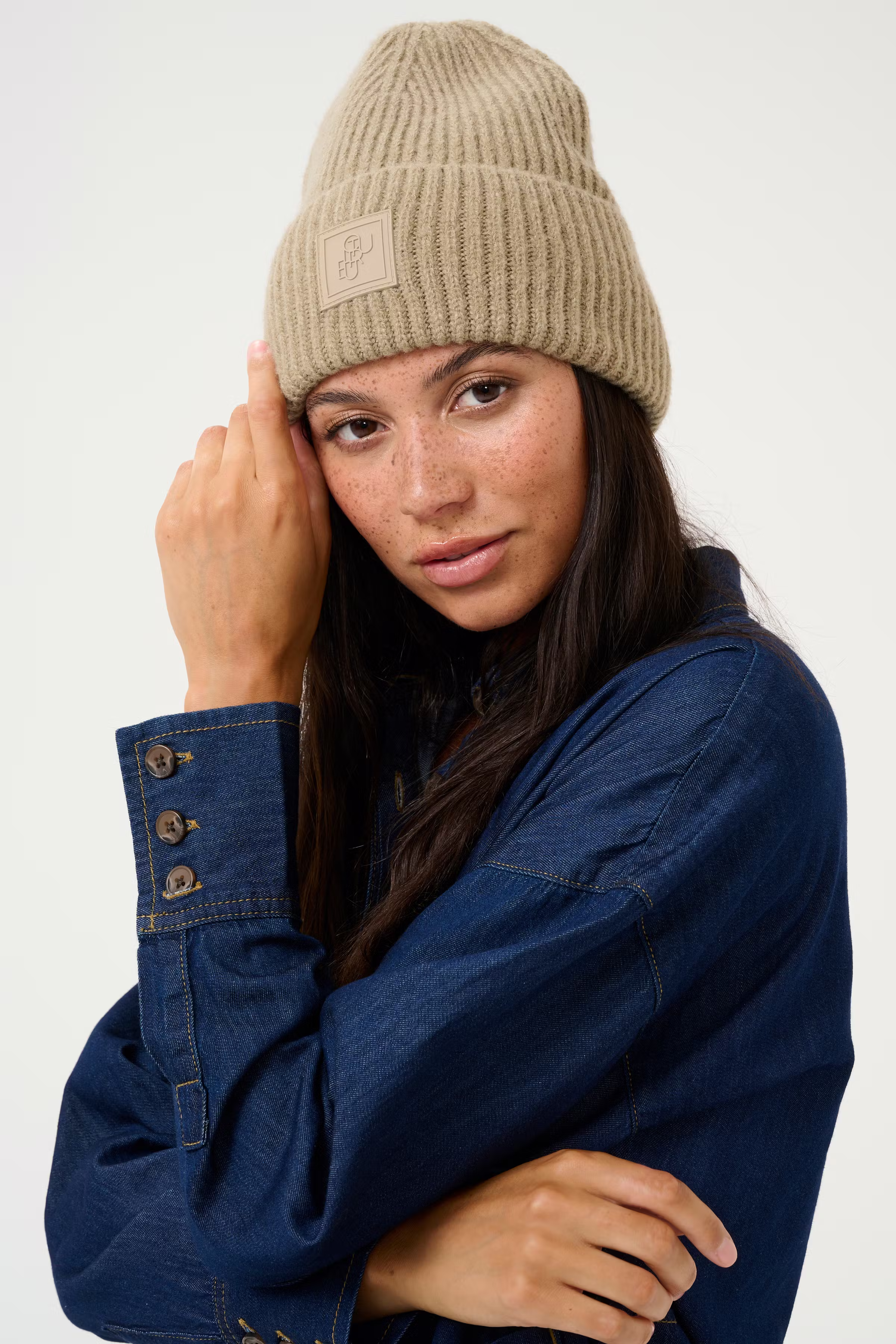 CUmerva Hut LOOKBOOK DETAIL 50111539-171009