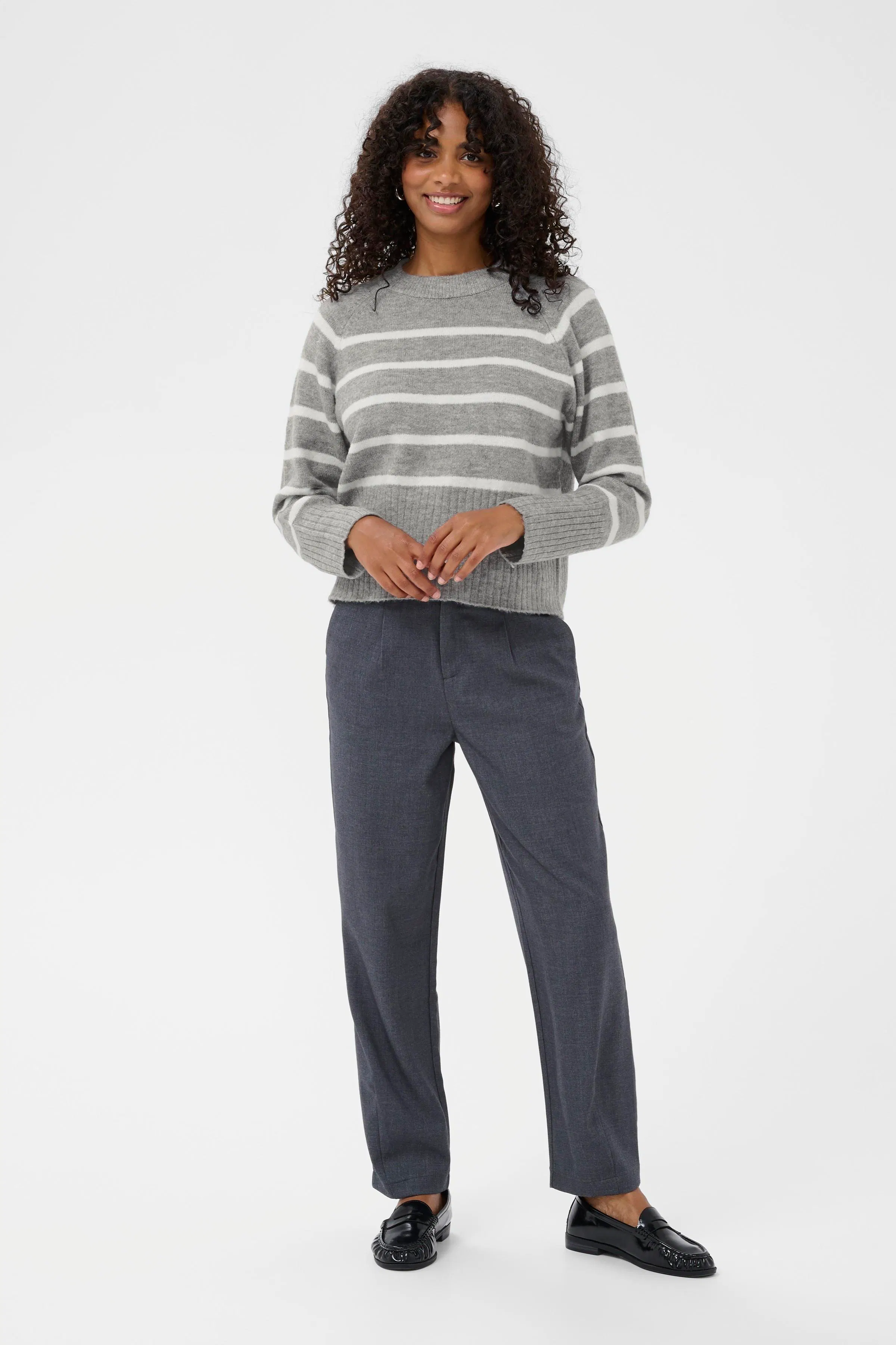 KAerin Pullover LOOKBOOK FRONT 10510939-108599