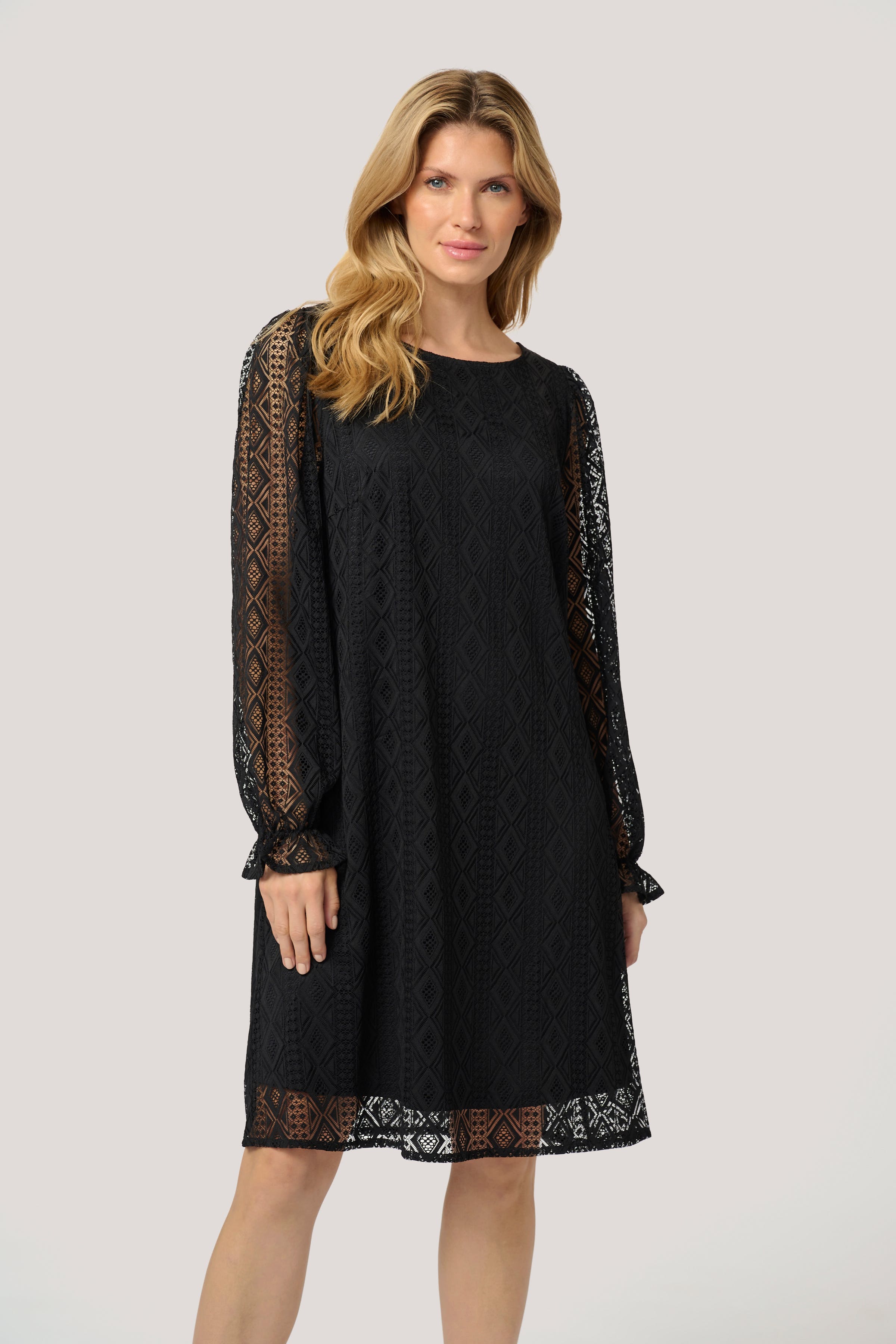 CRValerie Klänning LOOKBOOK FRONT 10613163-100120