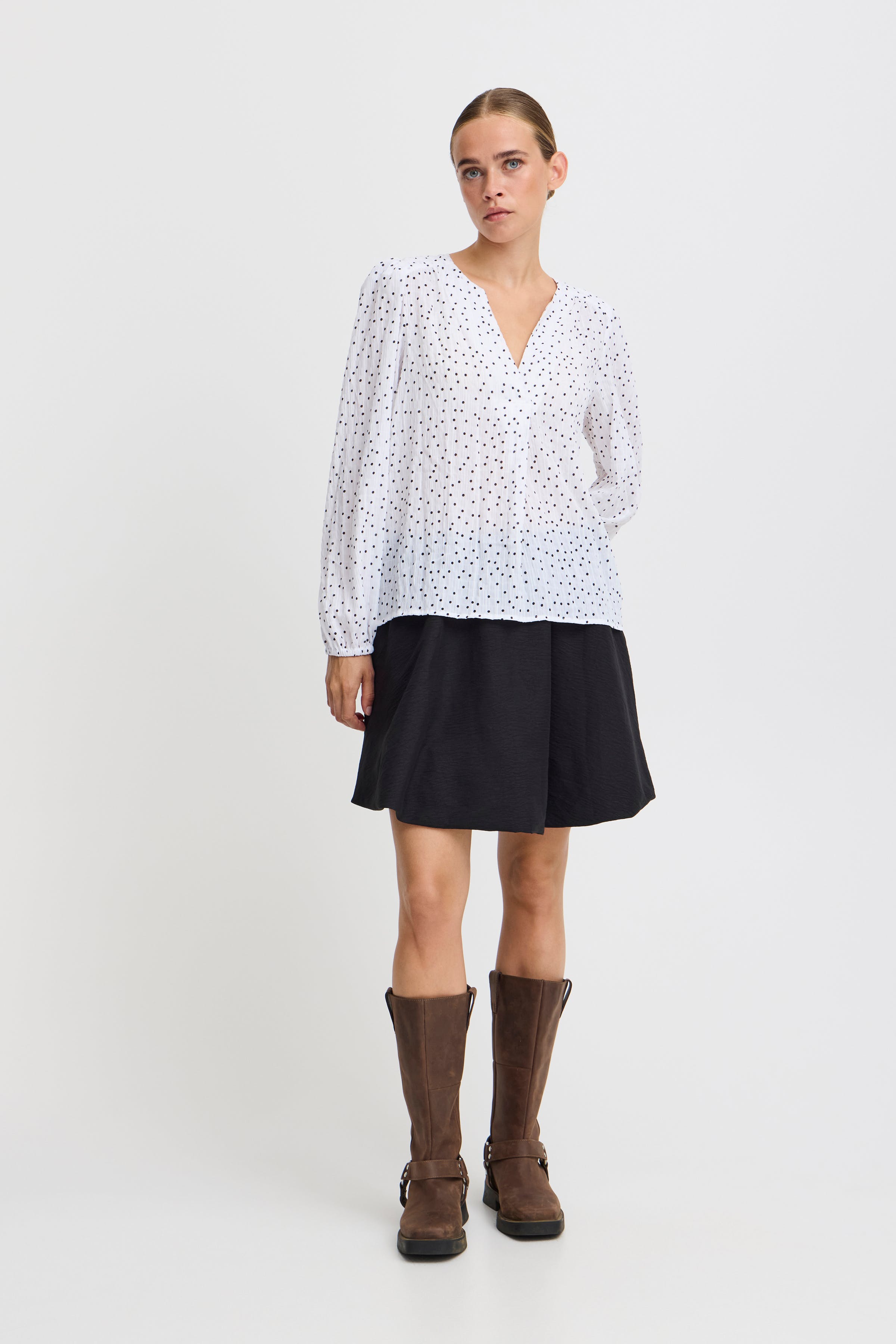 IXHILDA Rock LOOKBOOK FRONT 20123571-194008