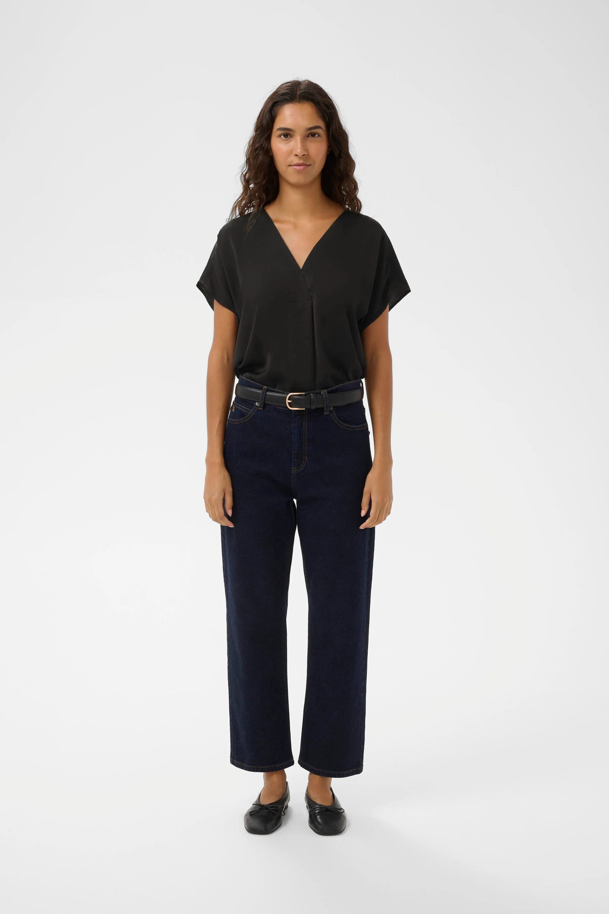 RindaIW Top LOOKBOOK FRONT 30105188-10050
