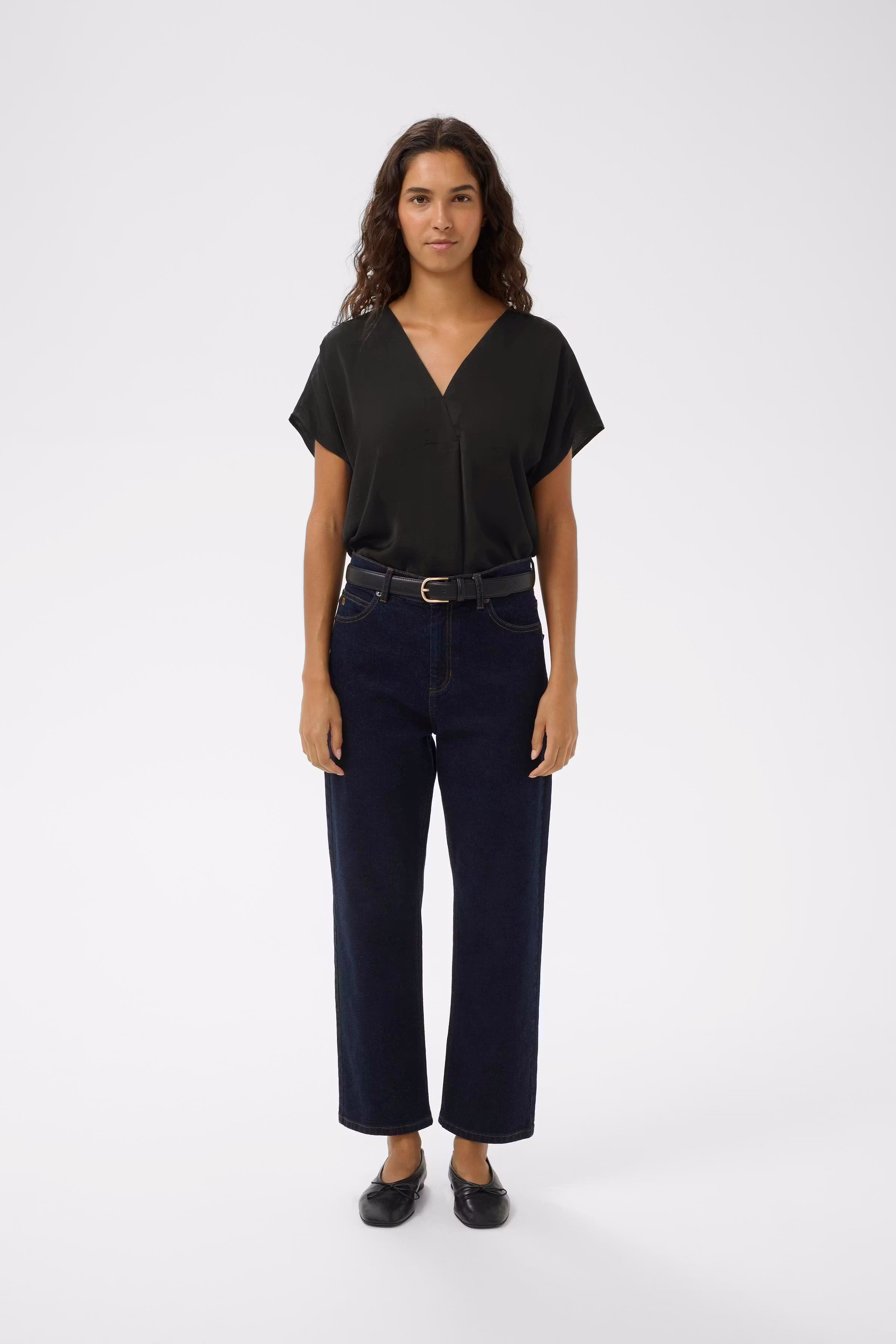 RindaIW Top LOOKBOOK FRONT 30105188-10050