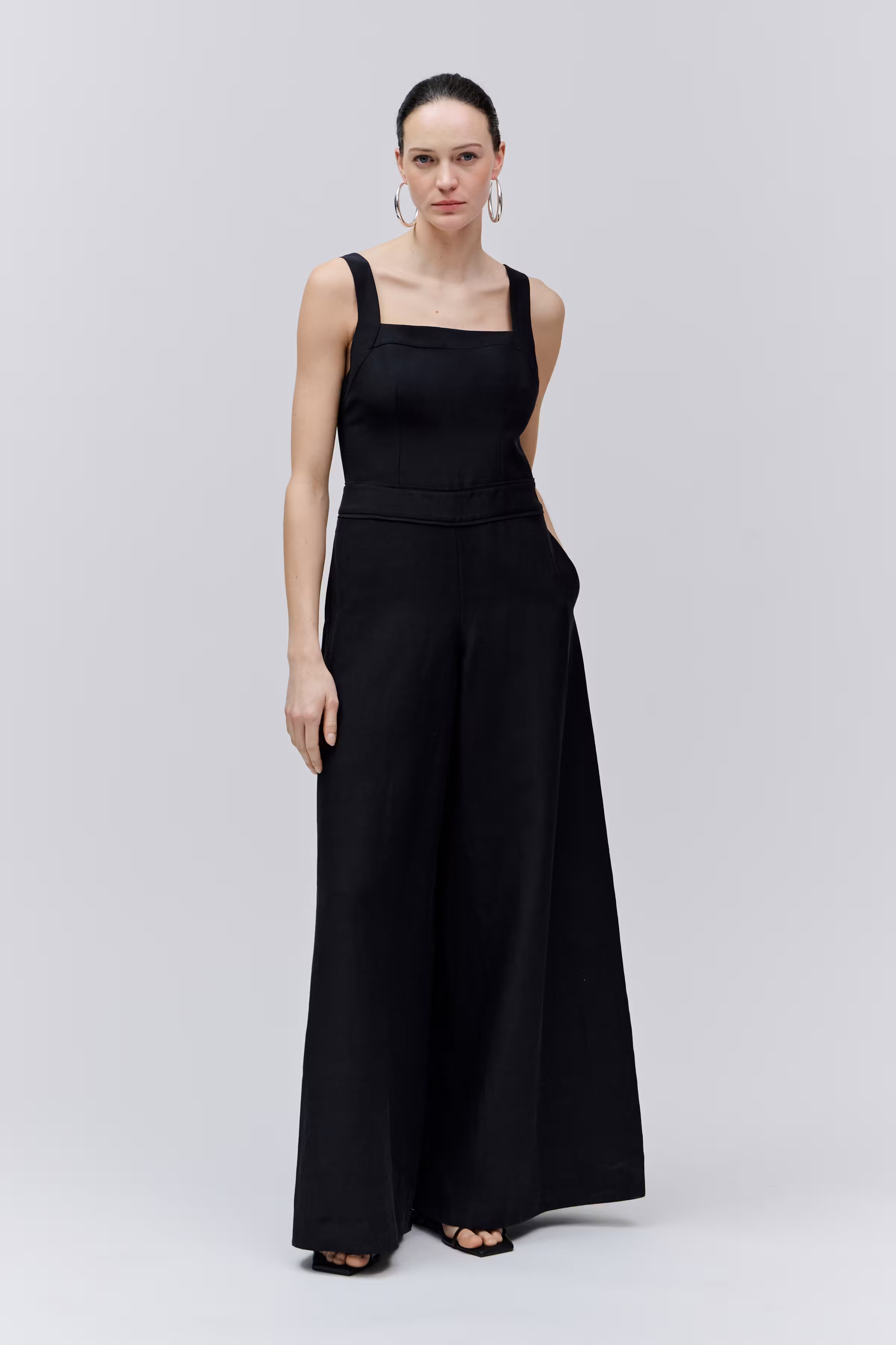 PRIMROSE Jumpsuit LOOKBOOK FRONT 30600640-BK999