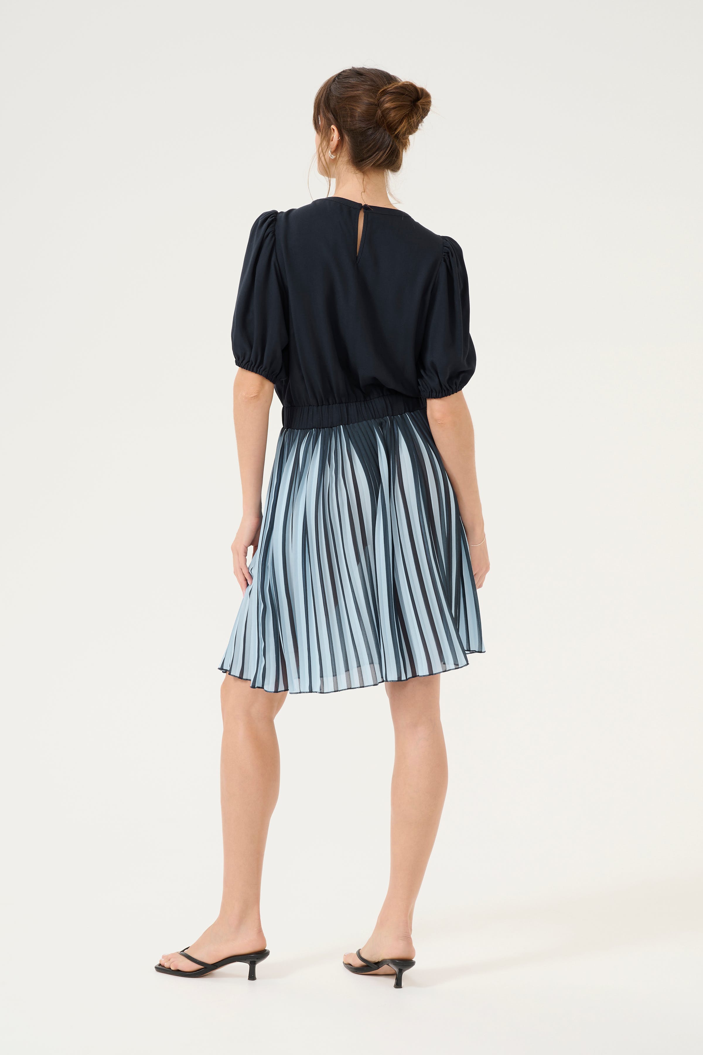 CUcain Kleid LOOKBOOK BACK 50111647-194011