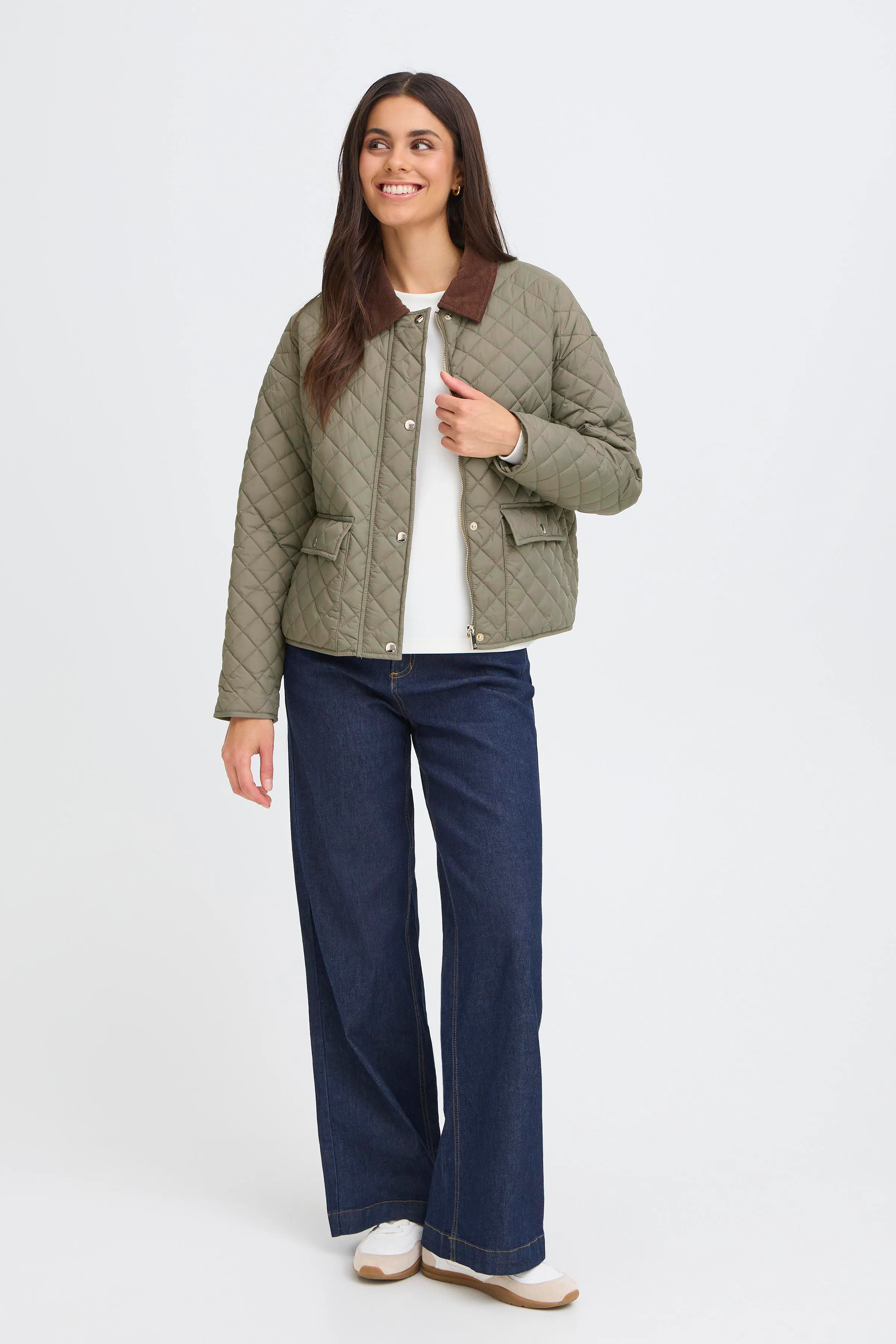 FRINNA Yttertøy LOOKBOOK FRONT 20617389-180516