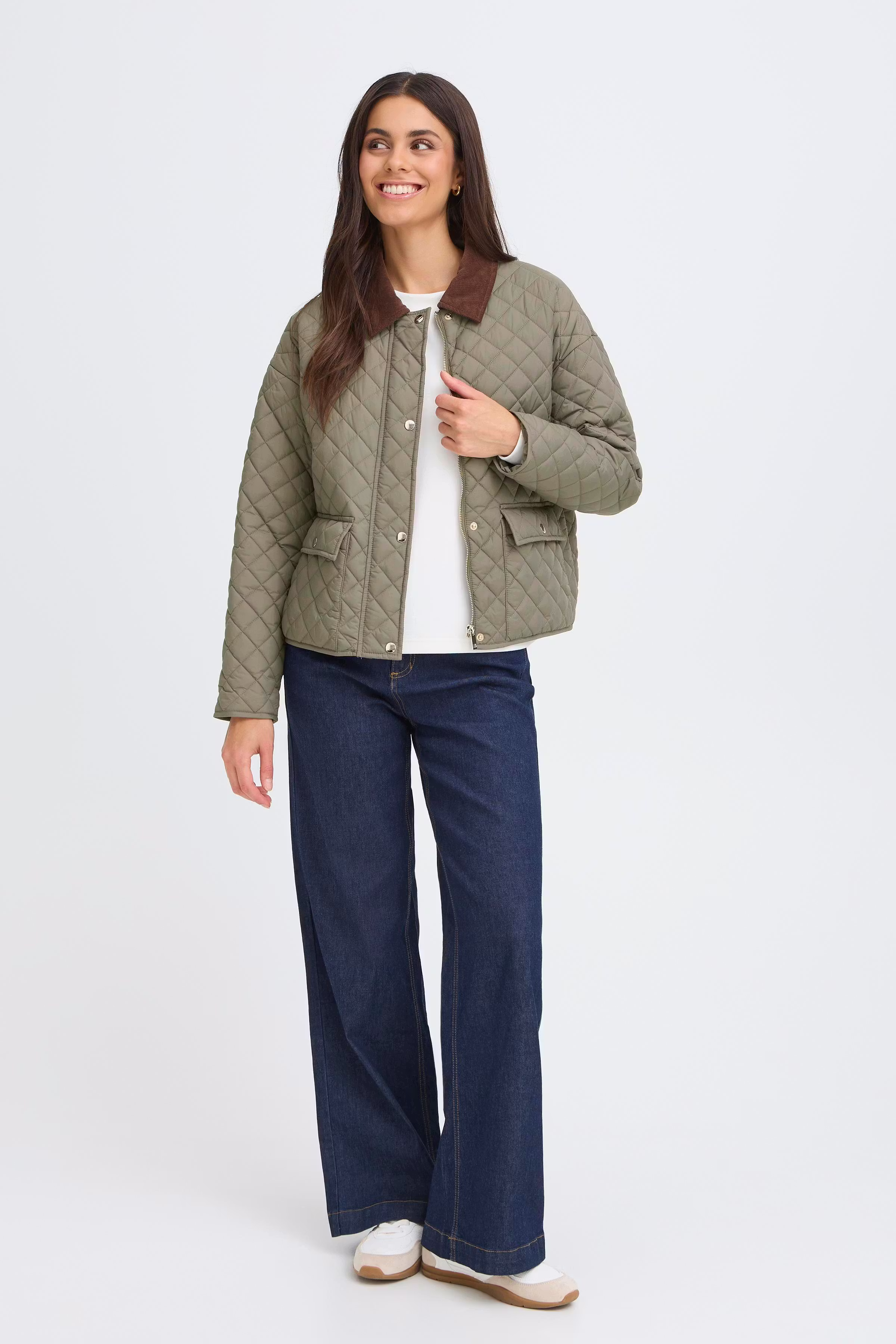 FRINNA Yttertøy LOOKBOOK FRONT 20617389-180516