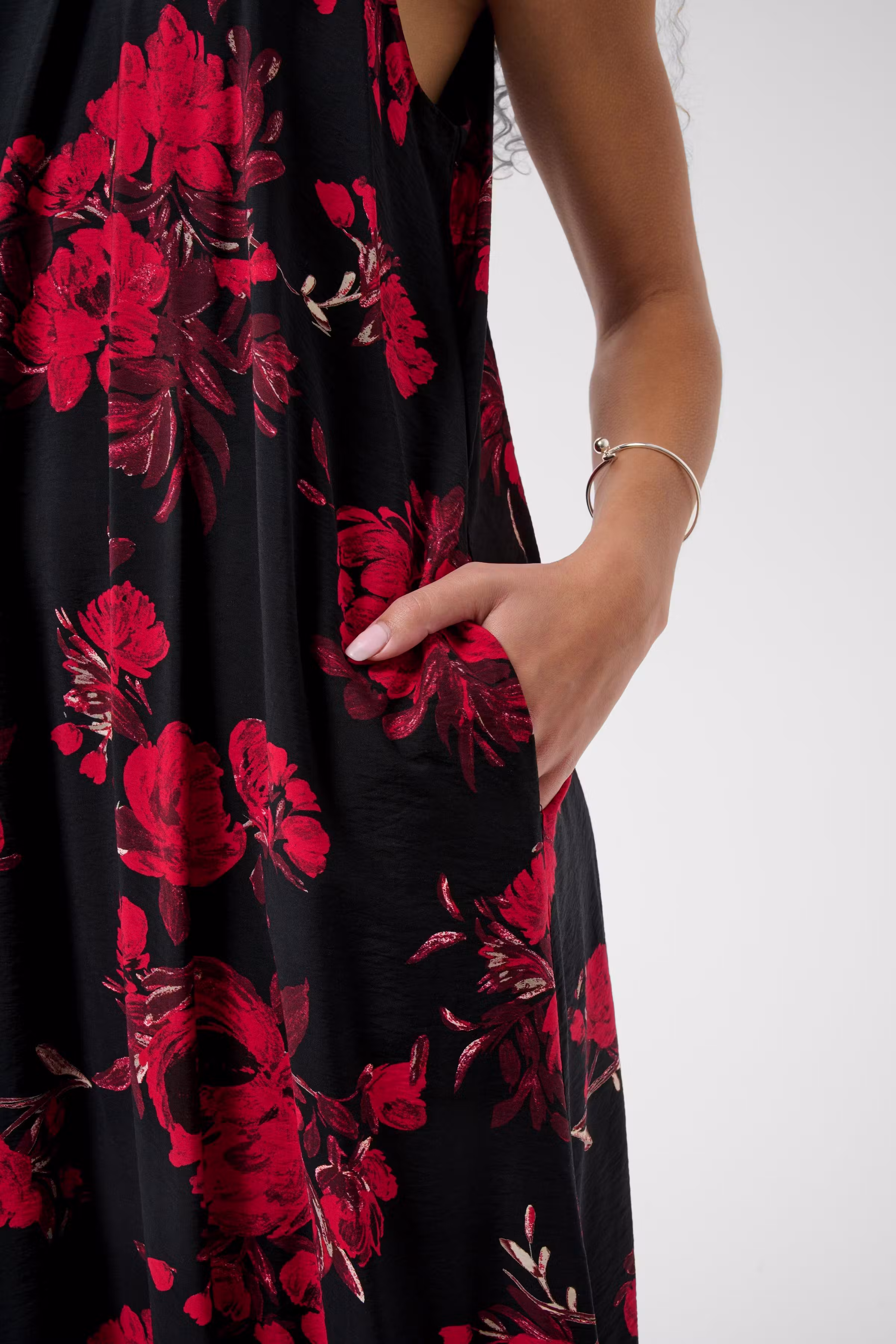 KApamela Kleid LOOKBOOK DETAIL 10512389-110077