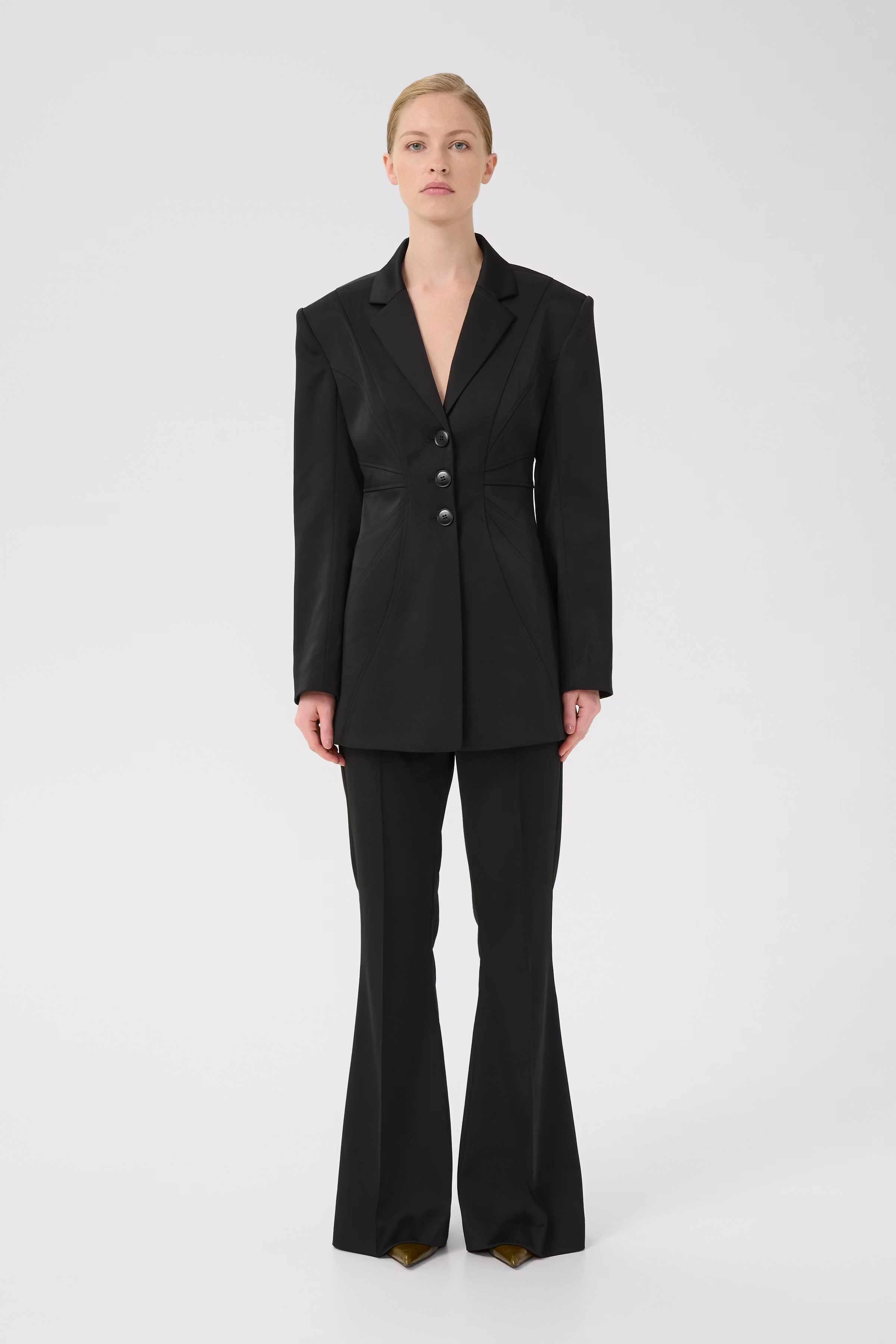 GZlatia Trousers LOOKBOOK FRONT 10910705-100017