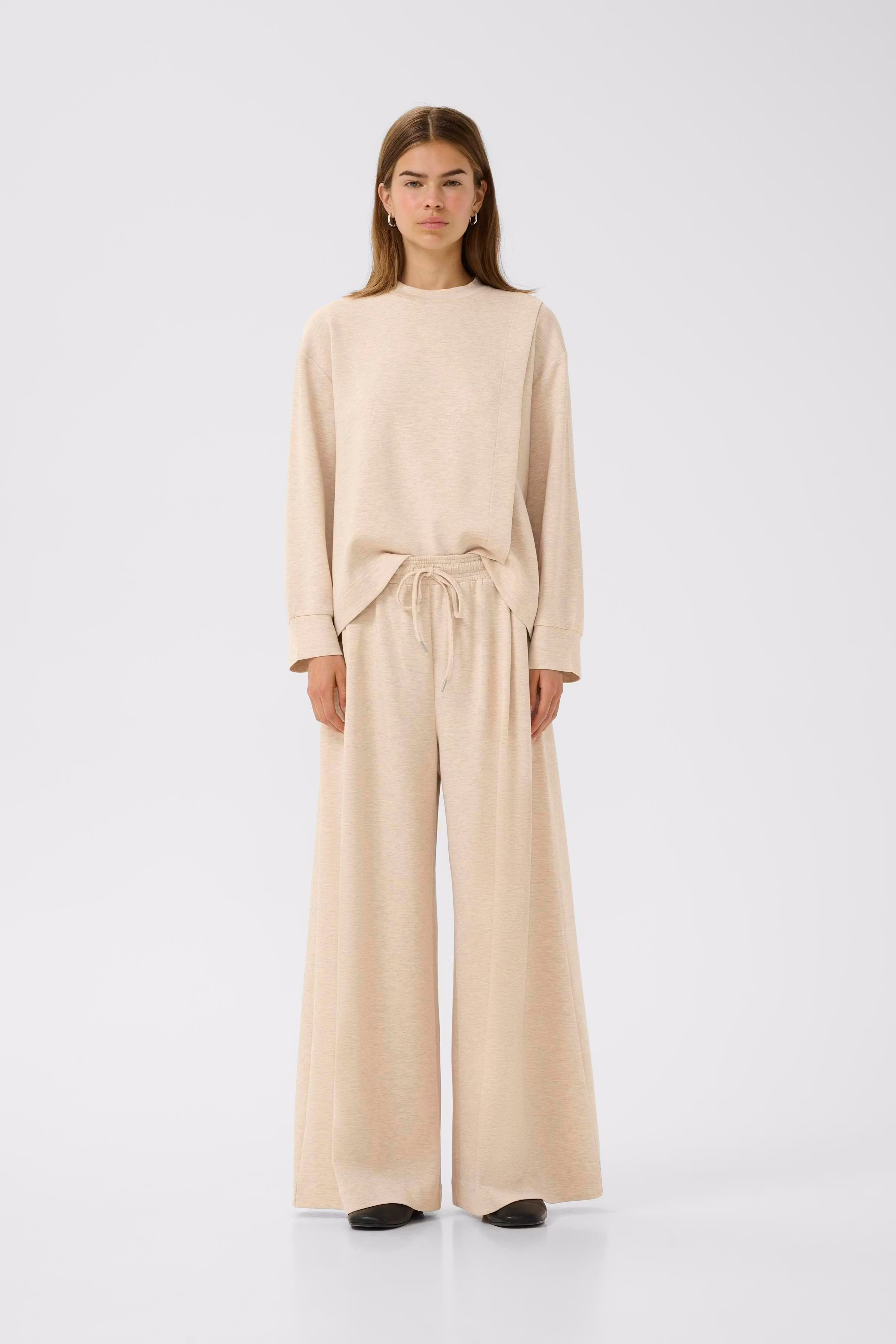 GidaIW Hose LOOKBOOK FRONT 30111107-1304031