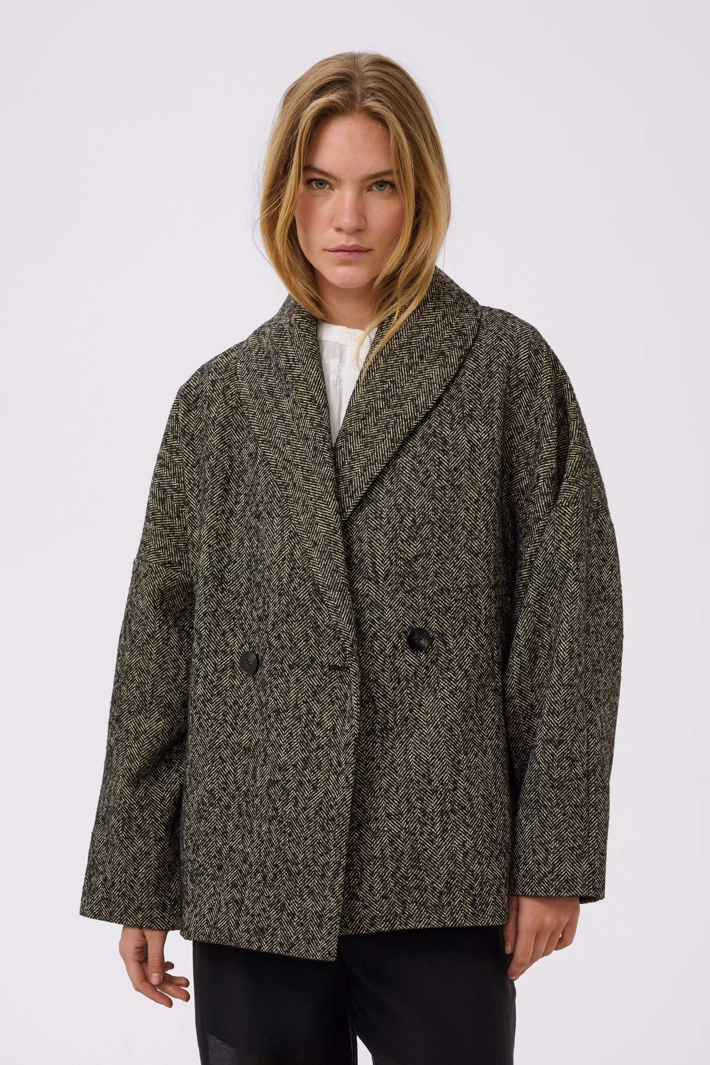 SLCova Coat LOOKBOOK FRONT 30409259-304907
