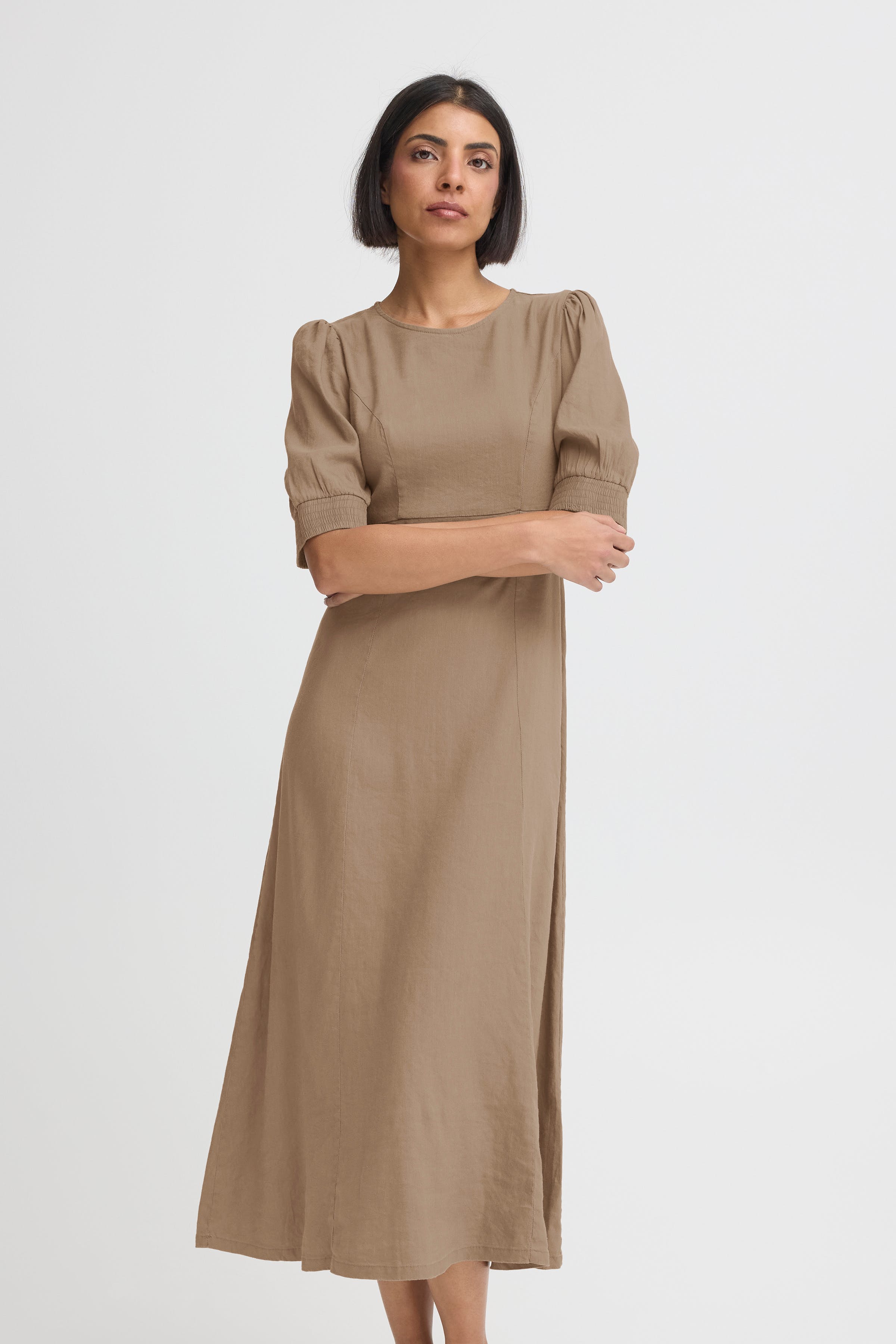 PZLUCA Kjole LOOKBOOK FRONT 50210429-181112