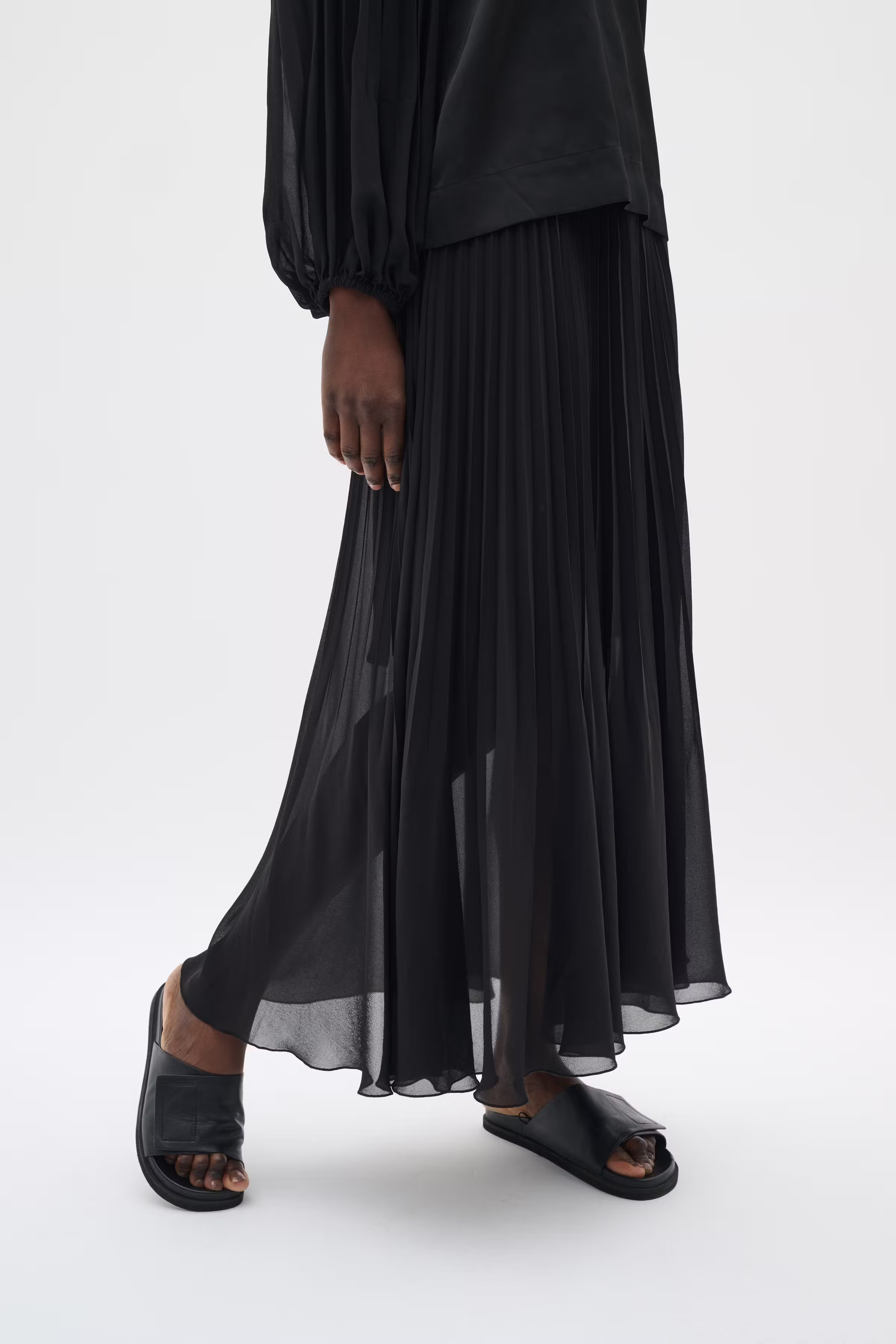 CaseyIW Skjørt LOOKBOOK FRONT 30110245-194008