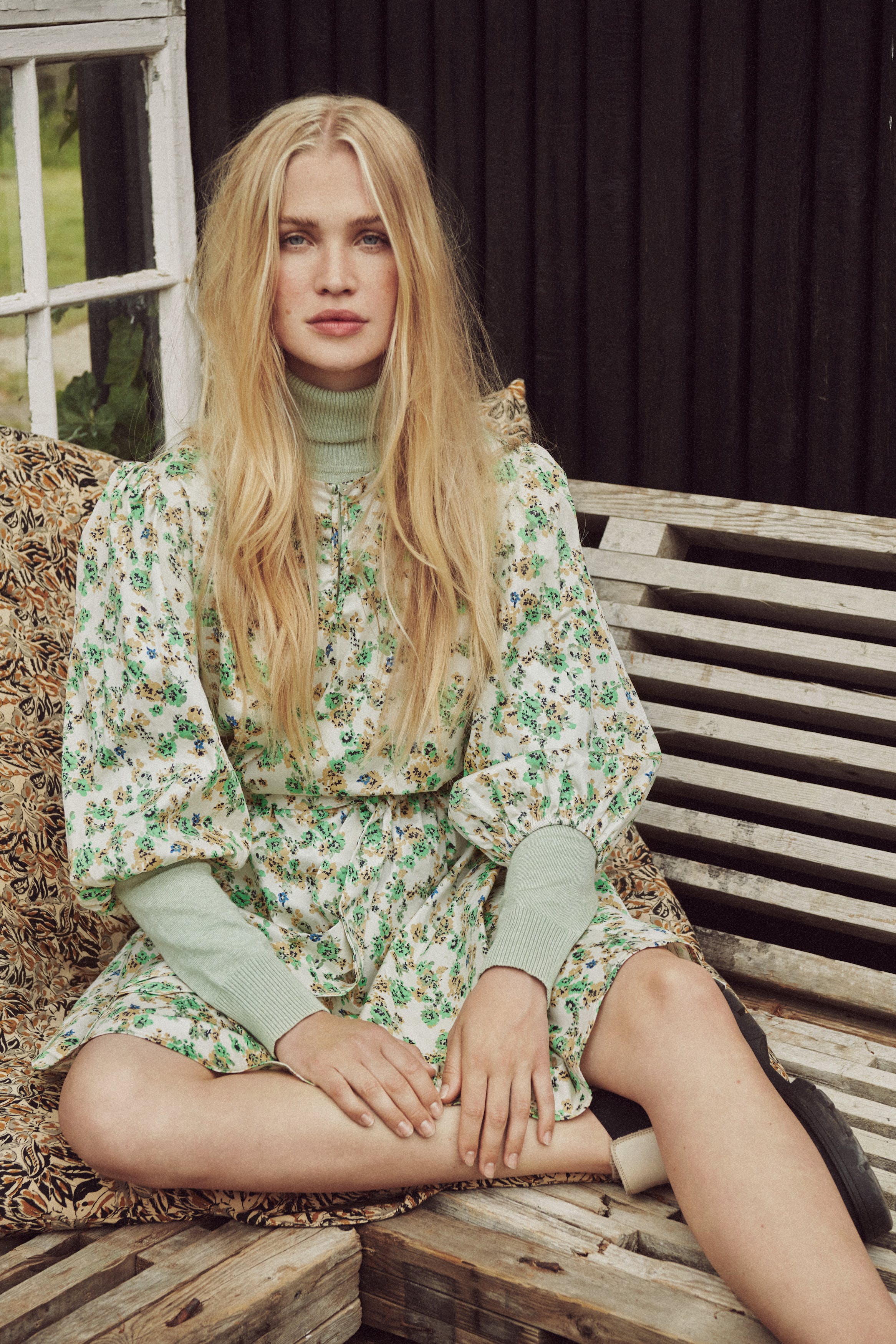 LoveenSZ Dress LOCATION NONE 30511826-600327