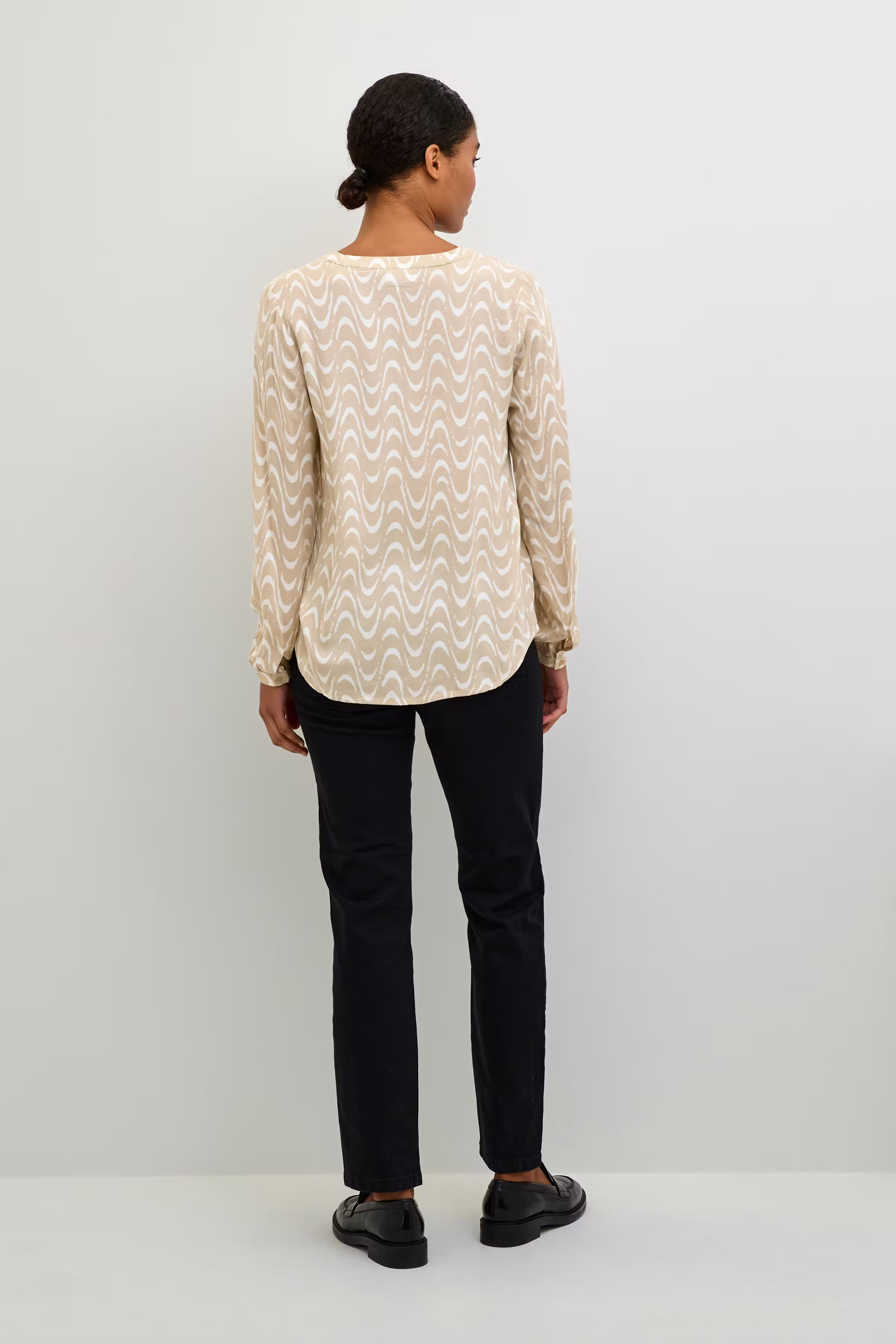 KAmira Bluse LOOKBOOK BACK 10508287-105322