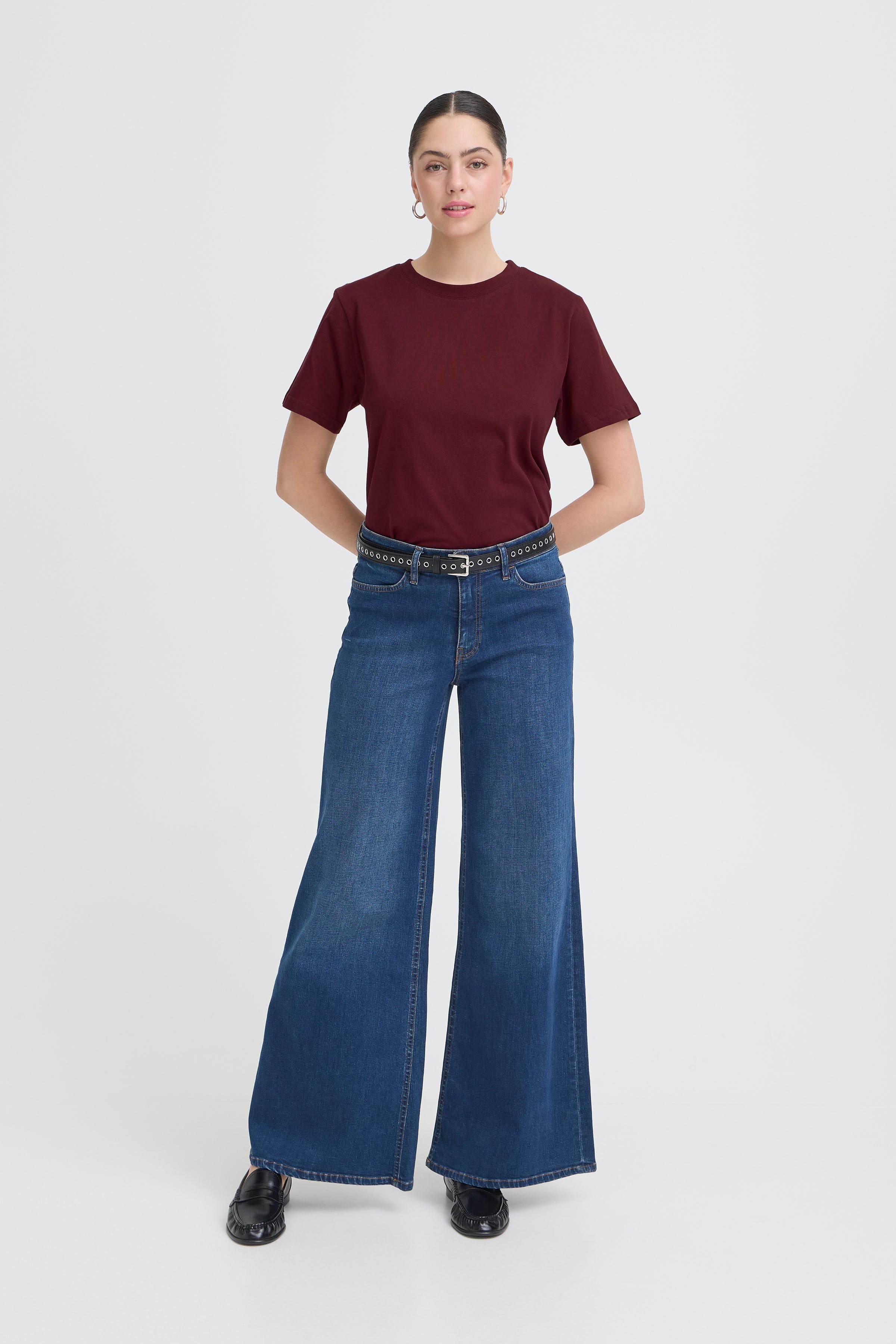 IHPALMER LOOSE T-shirt LOOKBOOK FRONT 20119365-191627