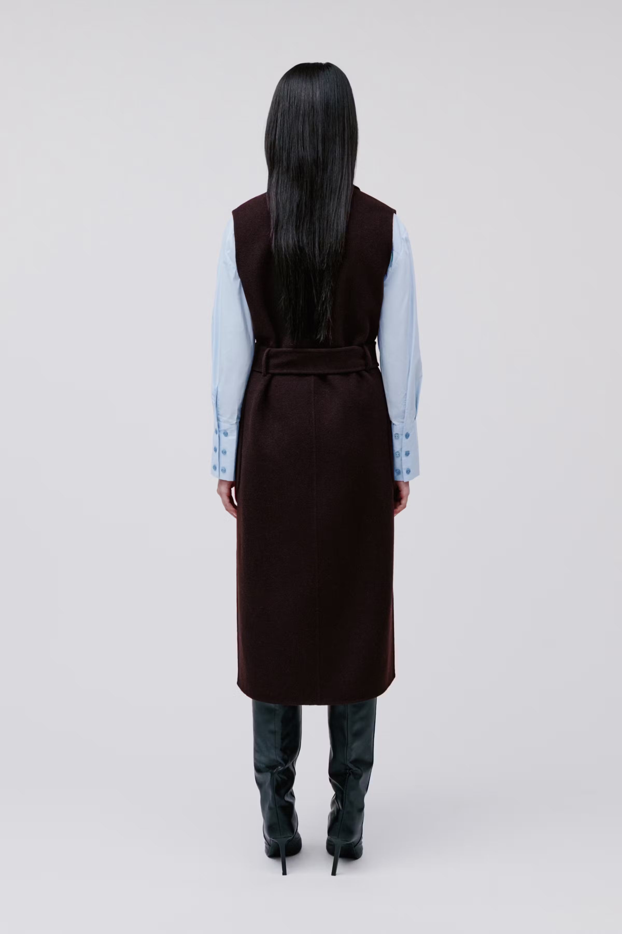 IOCLARISSA Mantel LOOKBOOK BACK 30600177-BR291