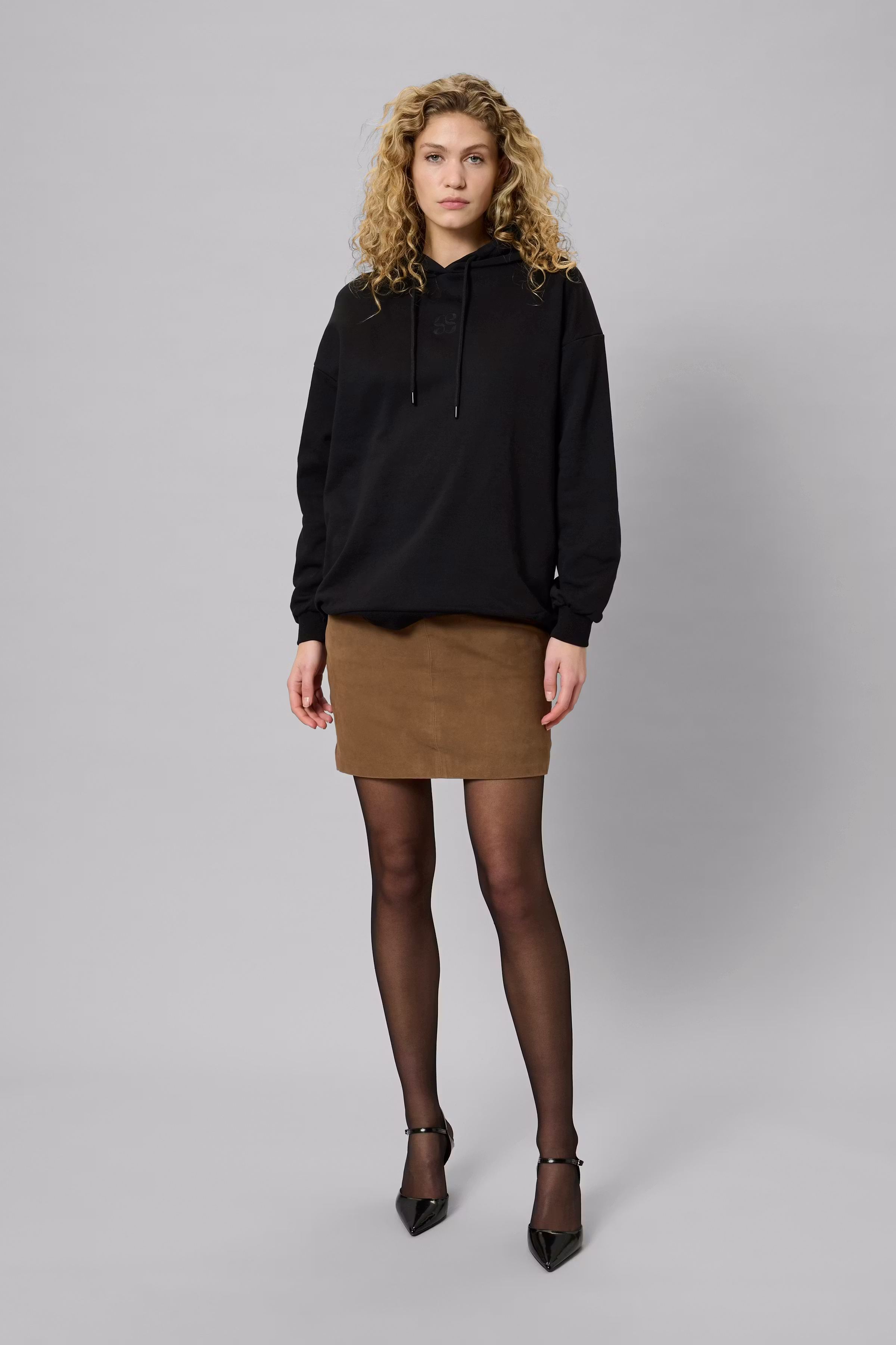 14 THE ENZO LOGO HOODIE LOOKBOOK FRONT 10704896-100031