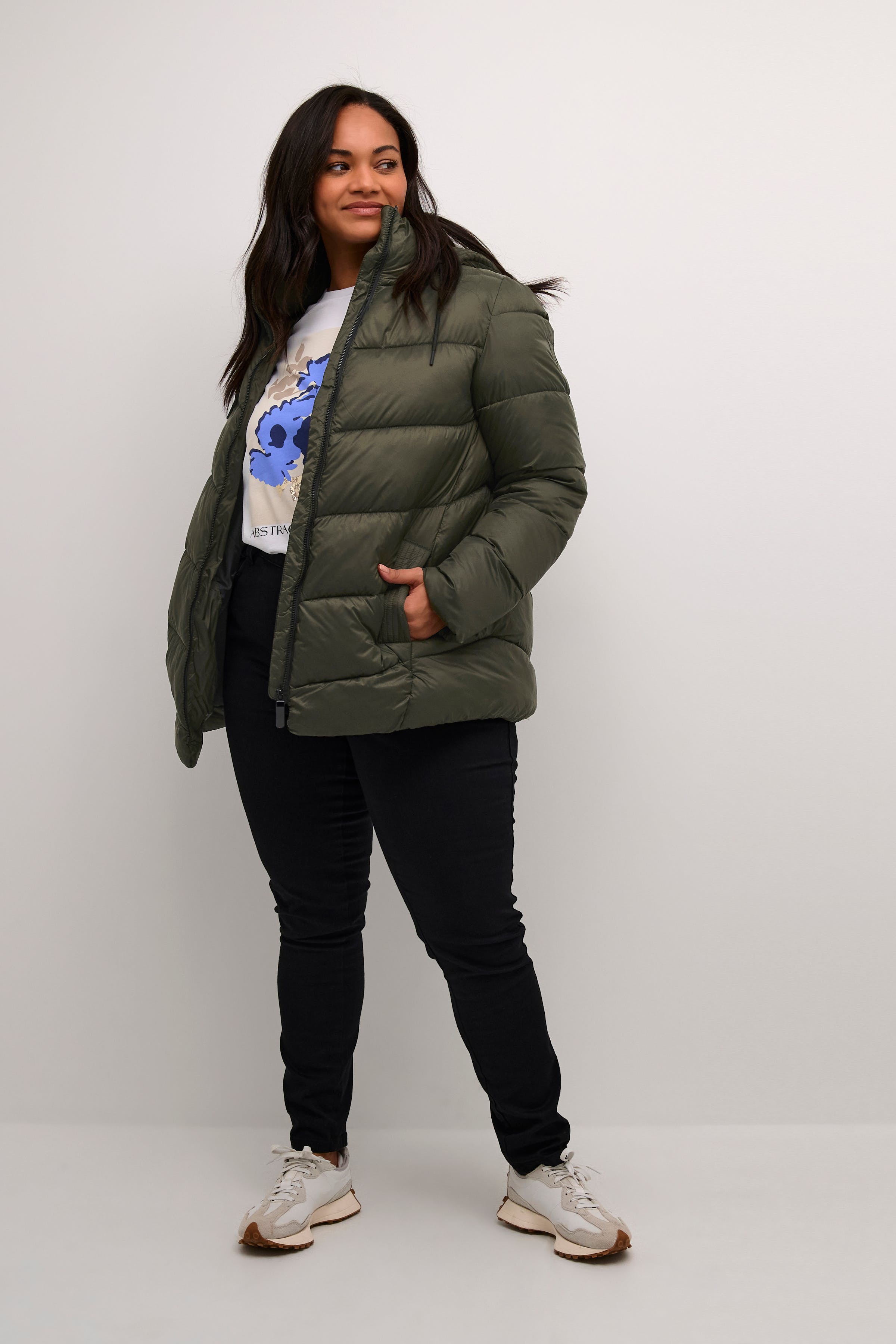 KCsusanna Jacket LOOKBOOK FRONT 10582481-190414