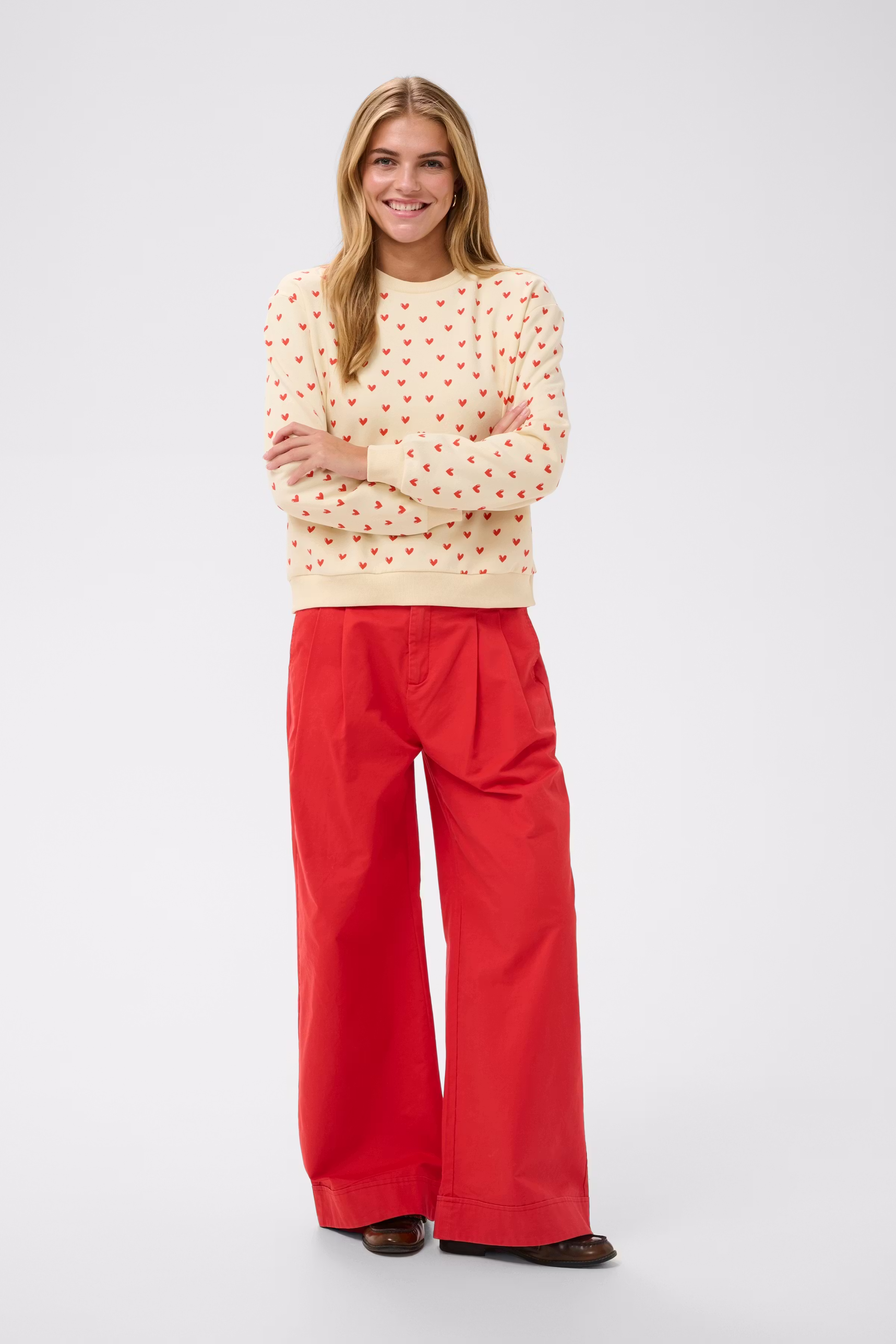 PammaSZ Sweatshirt LOOKBOOK FRONT 30514963-304663