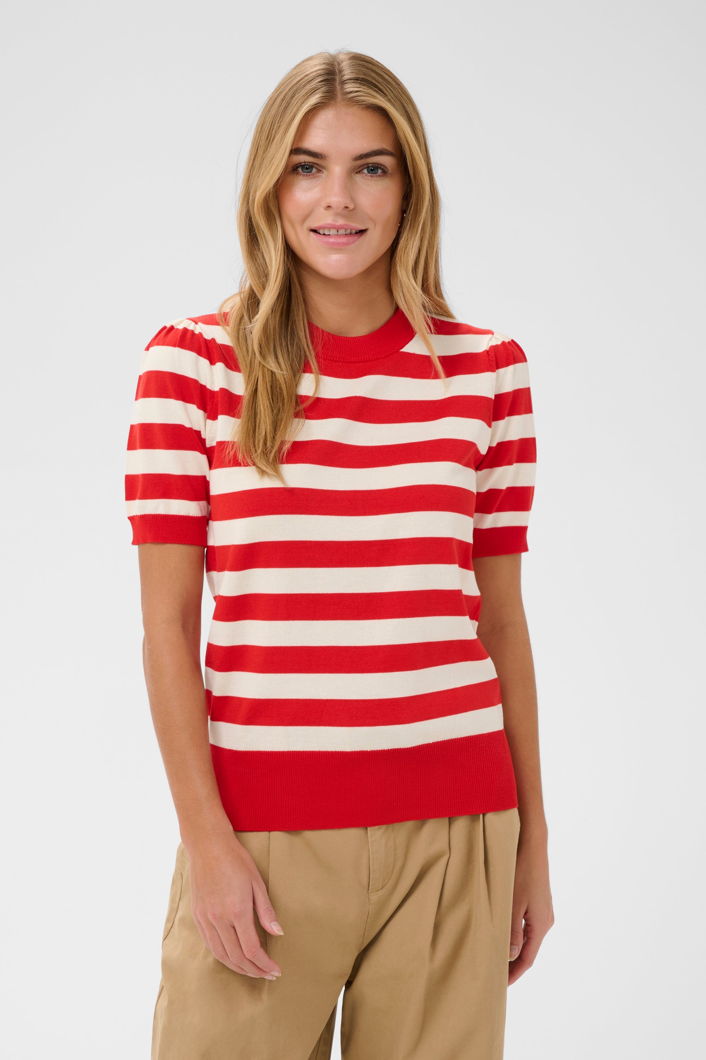 MilaSZ Pullover LOOKBOOK FRONT 30513931-304739