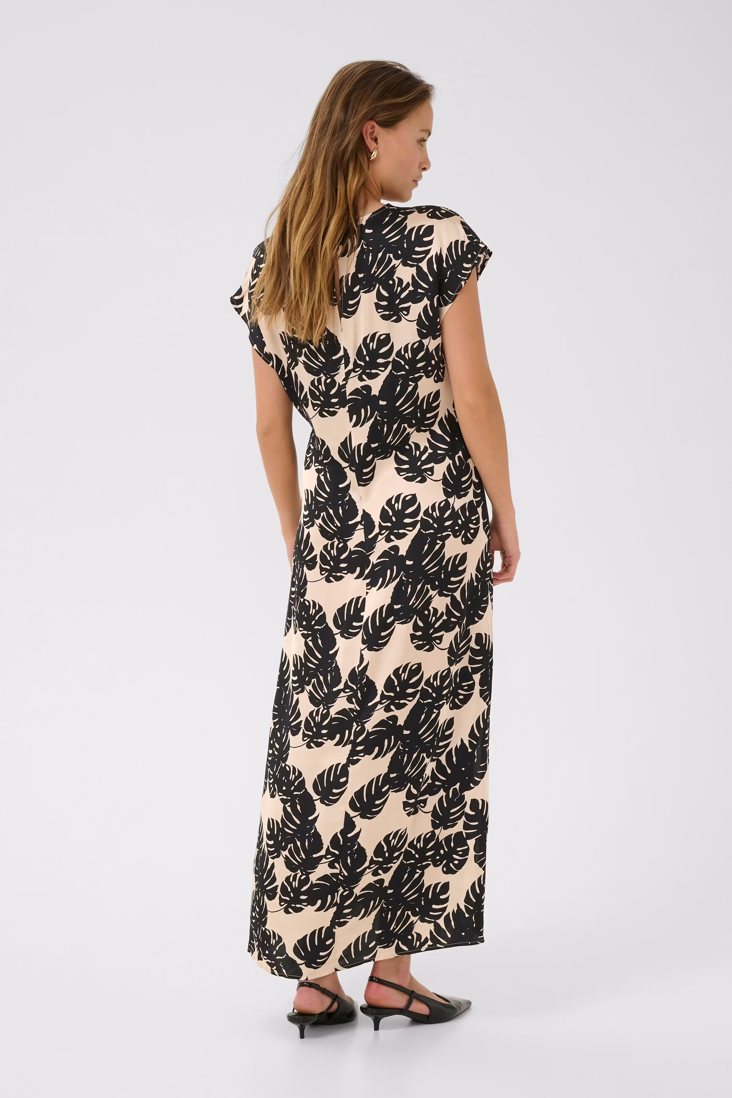 CUmiso Jurk LOOKBOOK BACK 50111840-108181