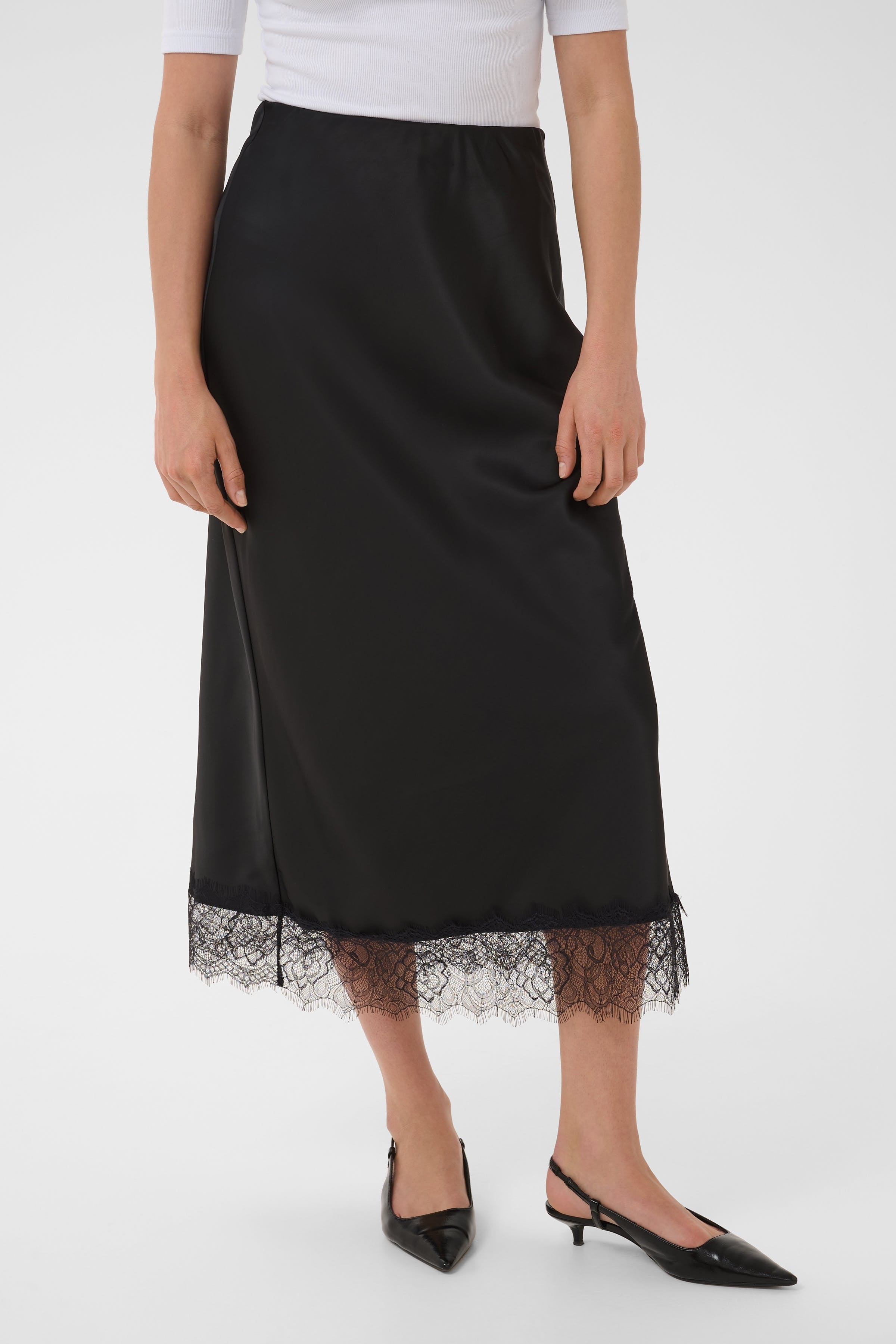 KAhilll Skirt LOOKBOOK FRONT 10511909-100121