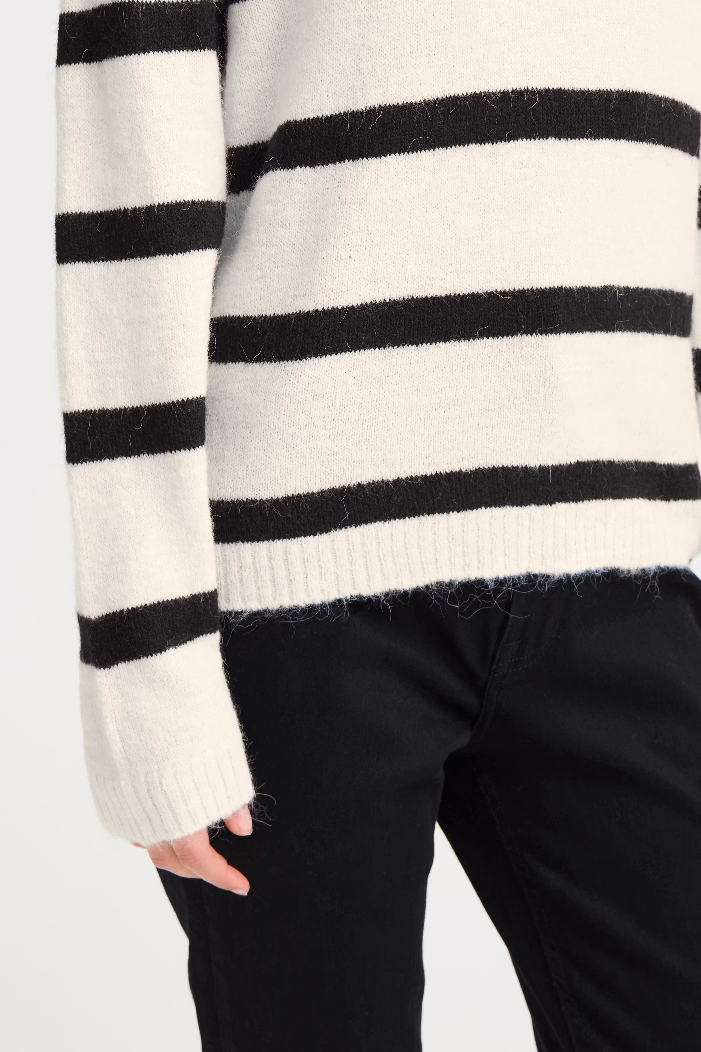 IHKAMARA Pullover LOOKBOOK DETAIL 20124162-900000356