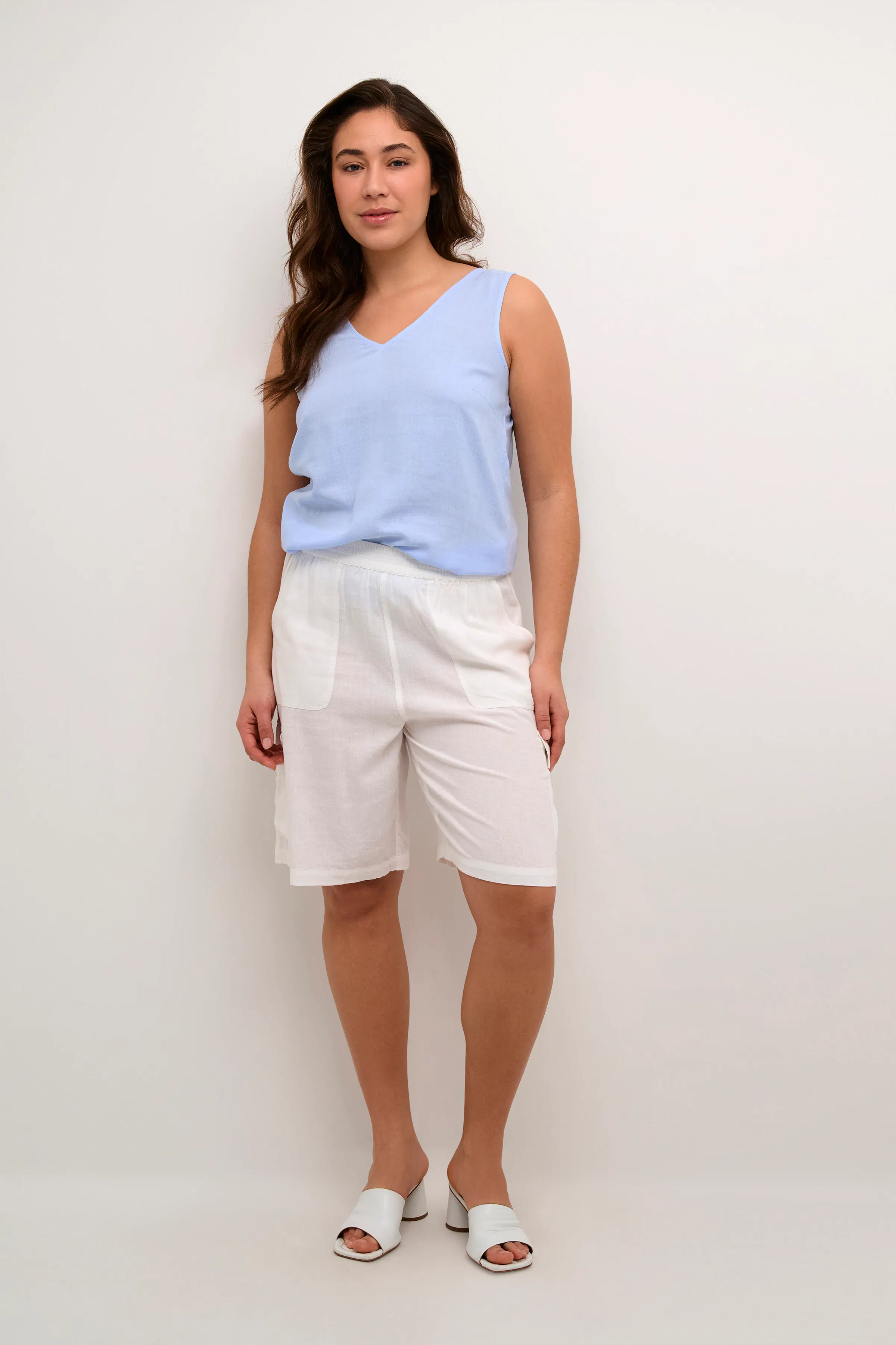 KAmilia Lin shorts LOOKBOOK FRONT 10508315-110602