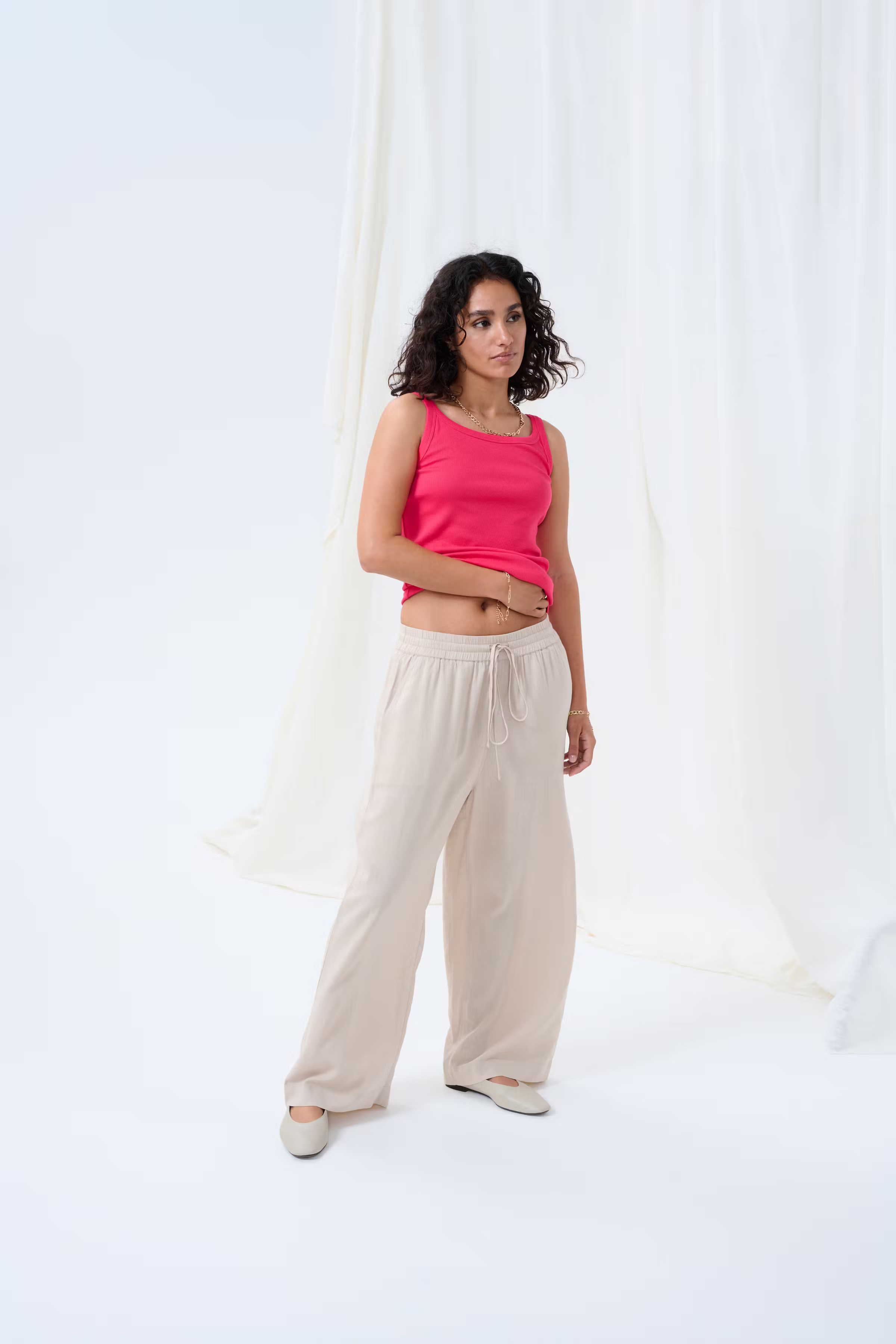 KAmilia Linen Trousers LOCATION NONE 10509666-151305