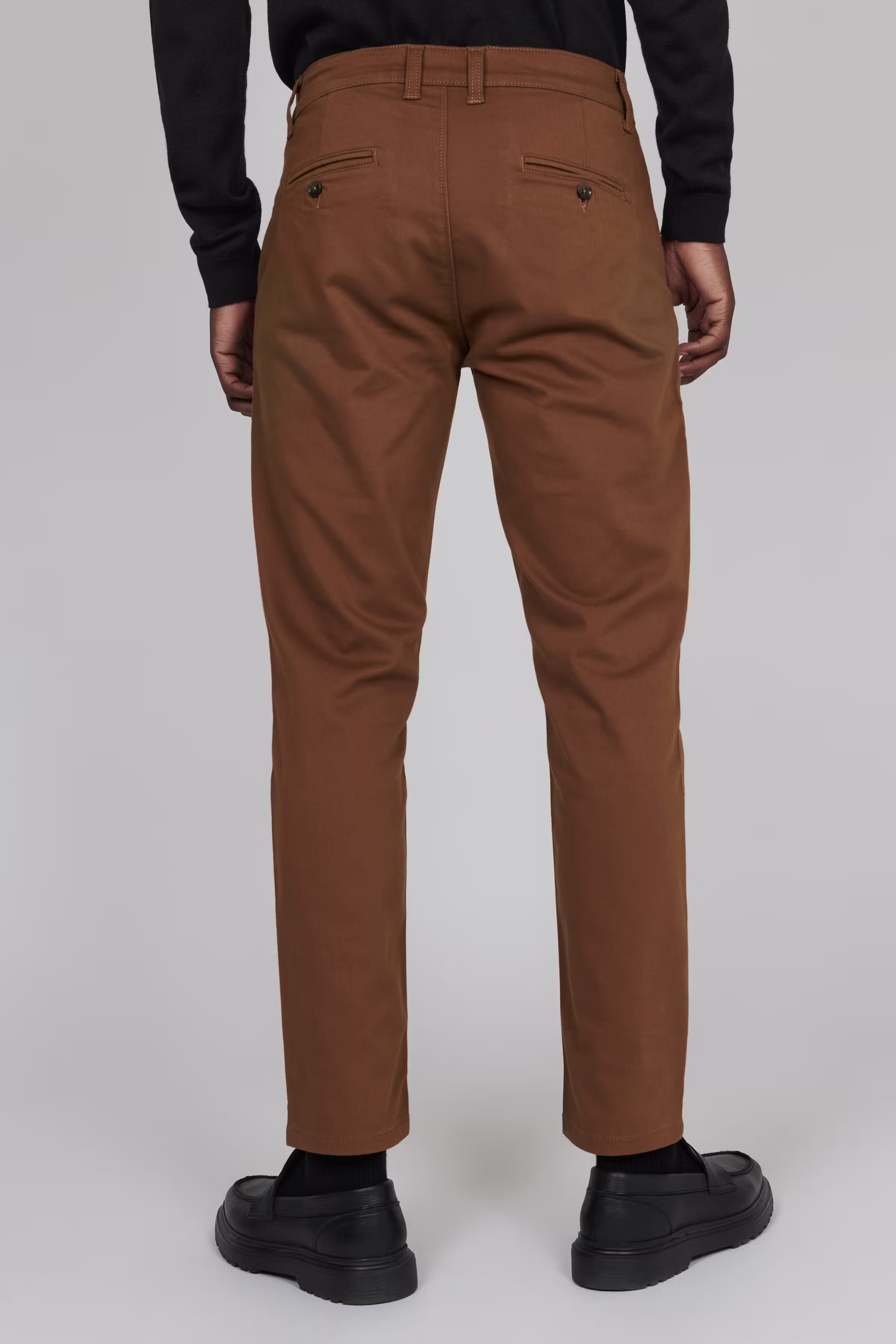 MAparker Hose LOOKBOOK BACK 30206892-180930