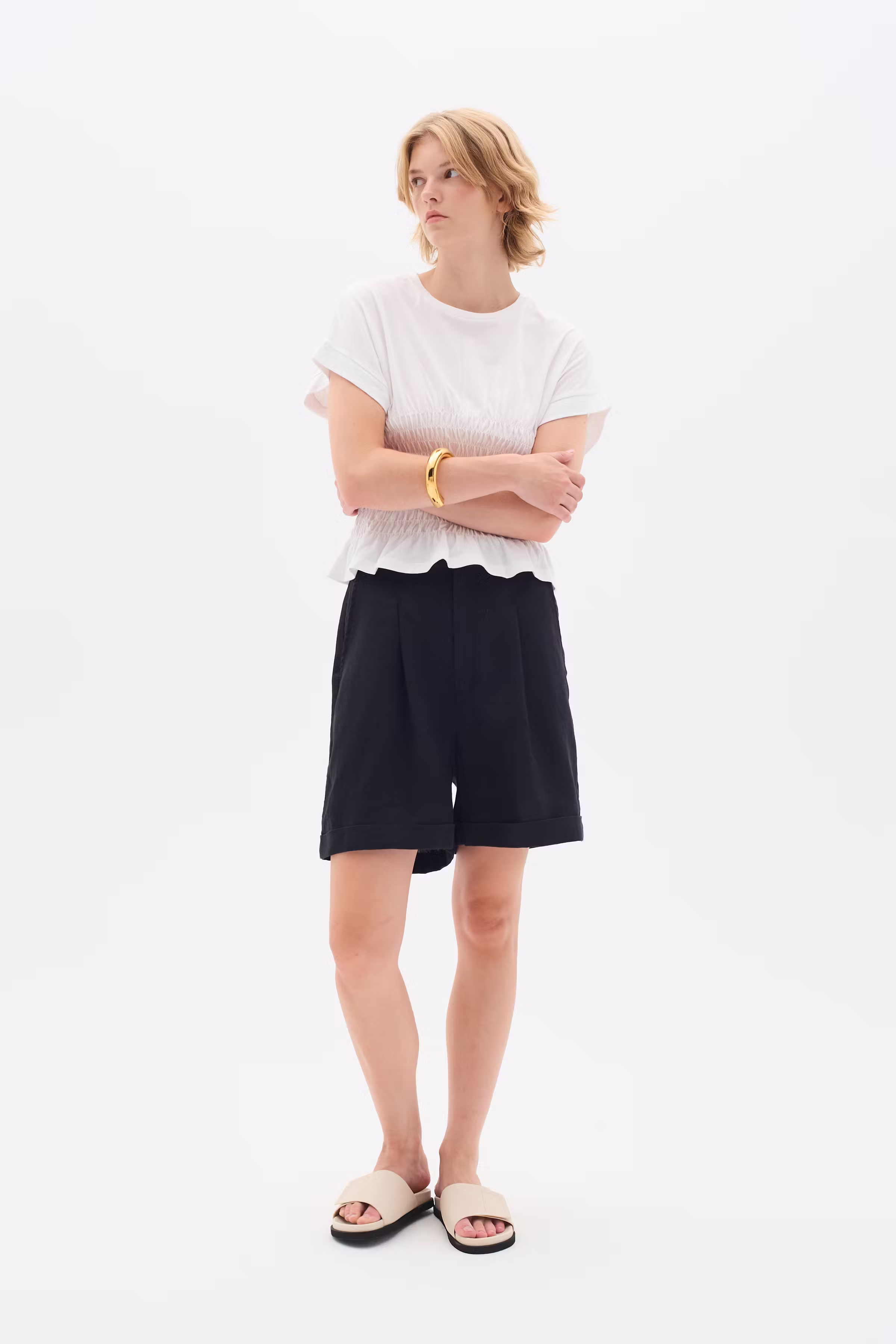 RigittaIW Linen Shorts LOOKBOOK FRONT 30110344-194008