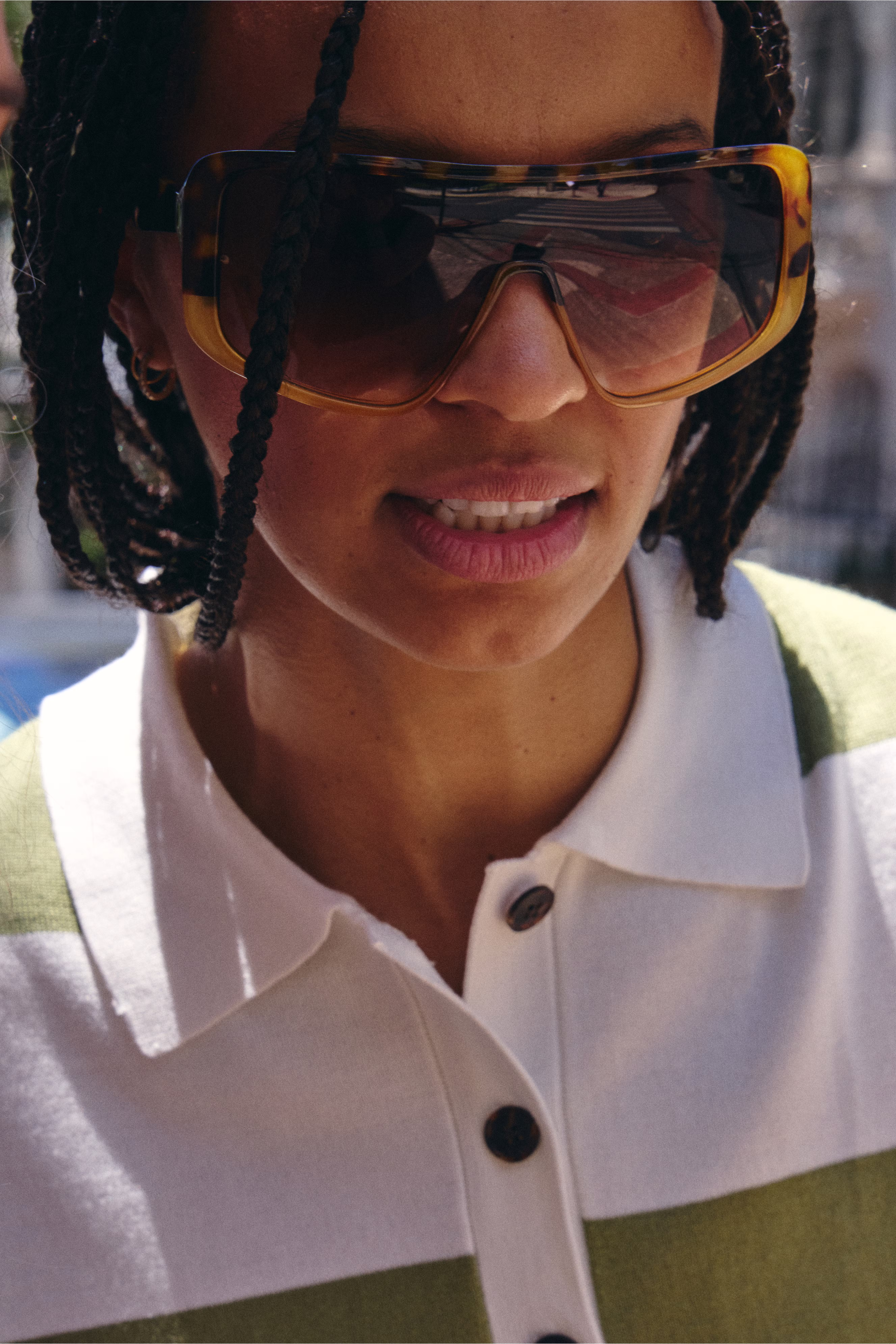 IHLULS Pullover LOCATION NONE 20125818-900007012