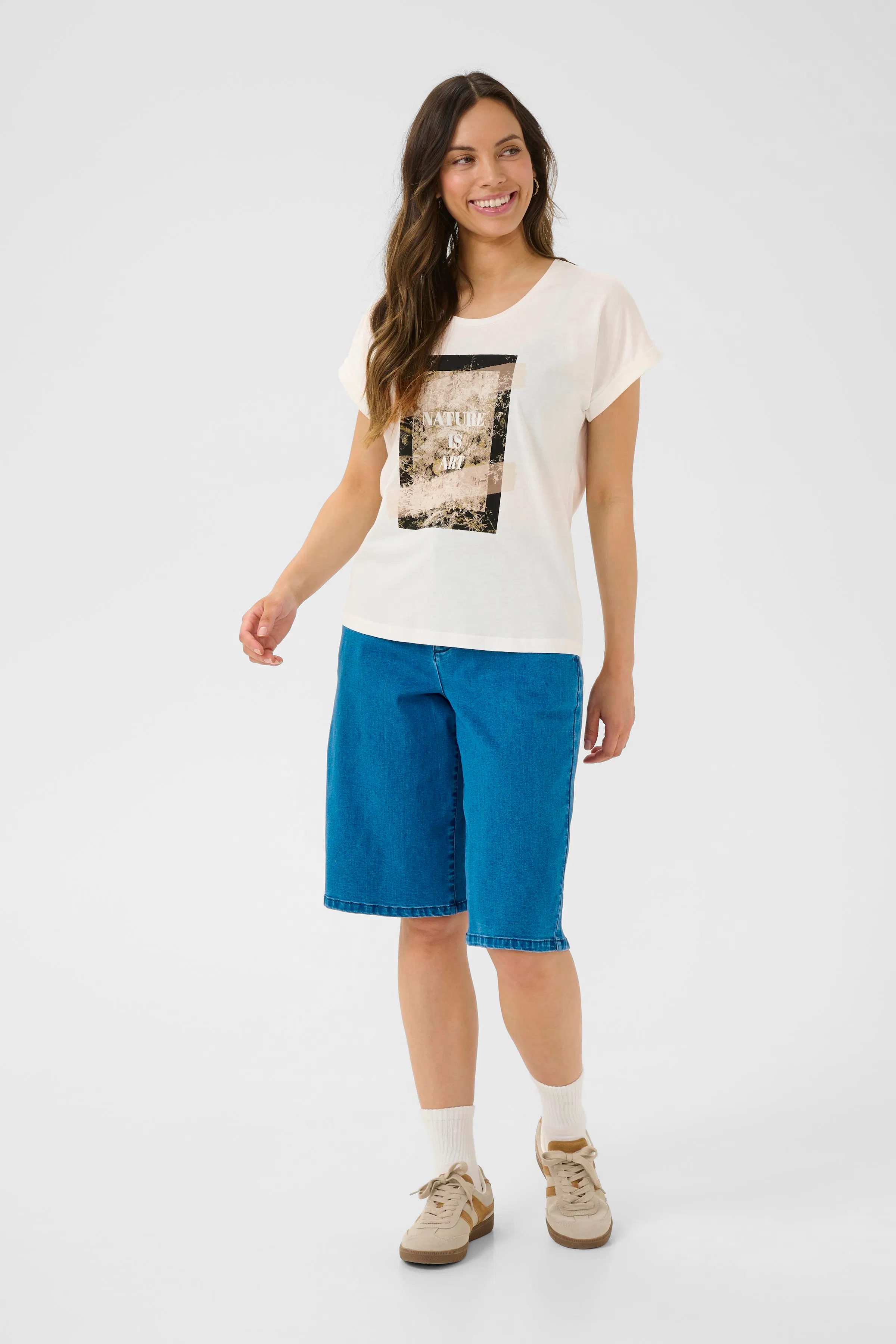 CRSita T-shirt LOOKBOOK FRONT 10614080-108077