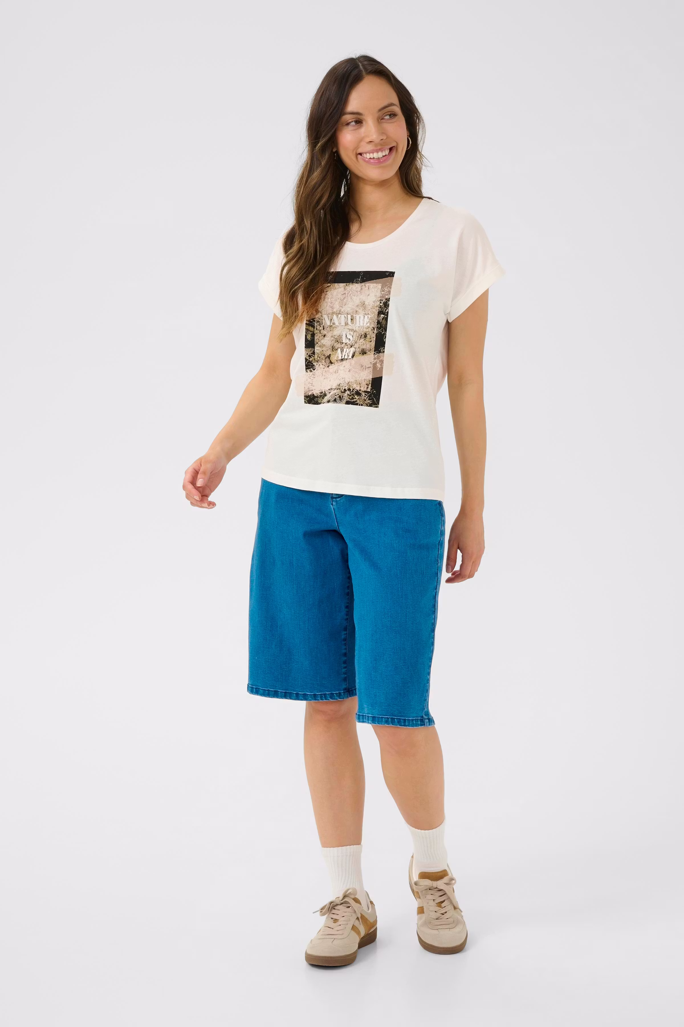 CRSita T-shirt LOOKBOOK FRONT 10614080-108077
