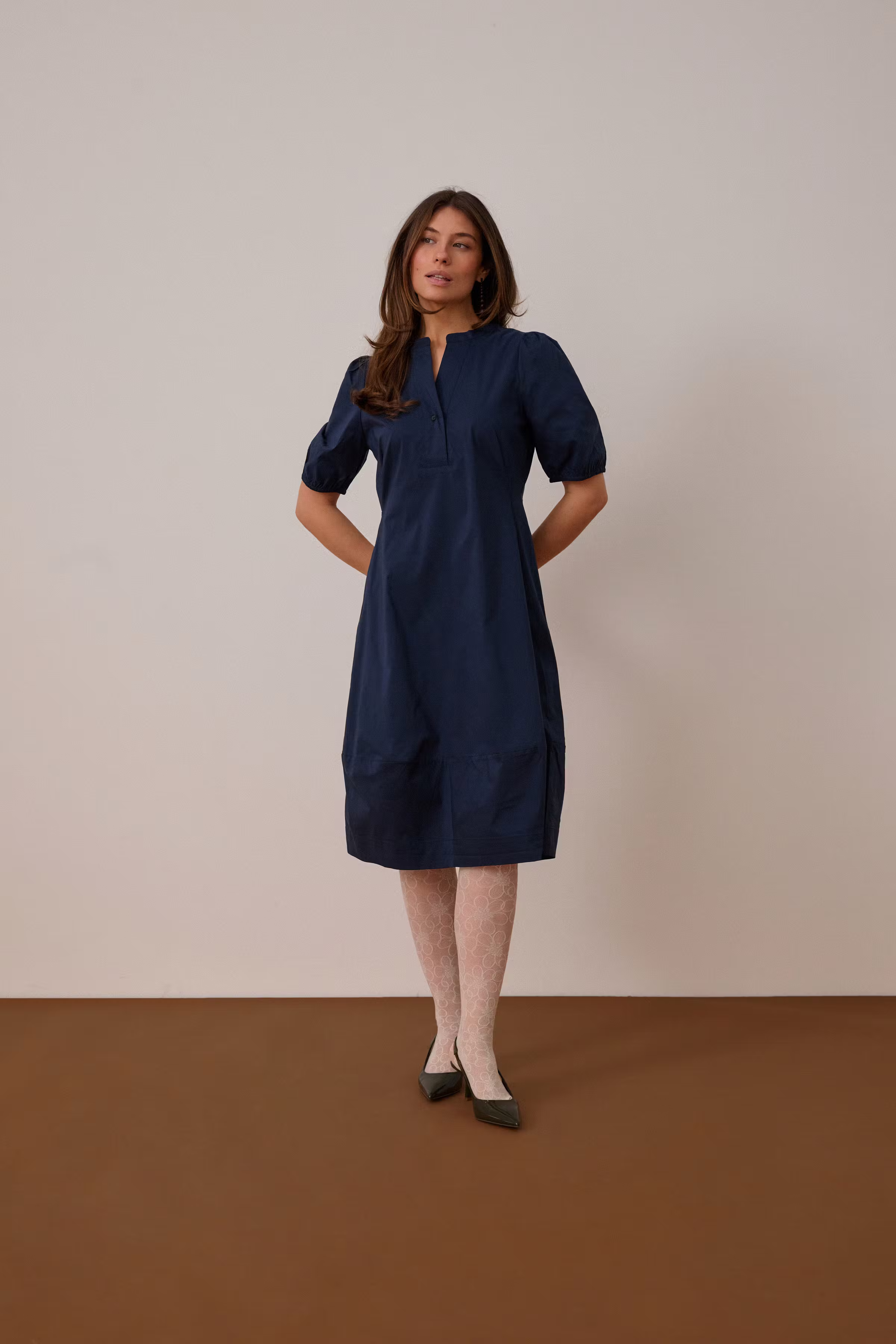 CUantoinett Klänning LOCATION NONE 50110038-193921