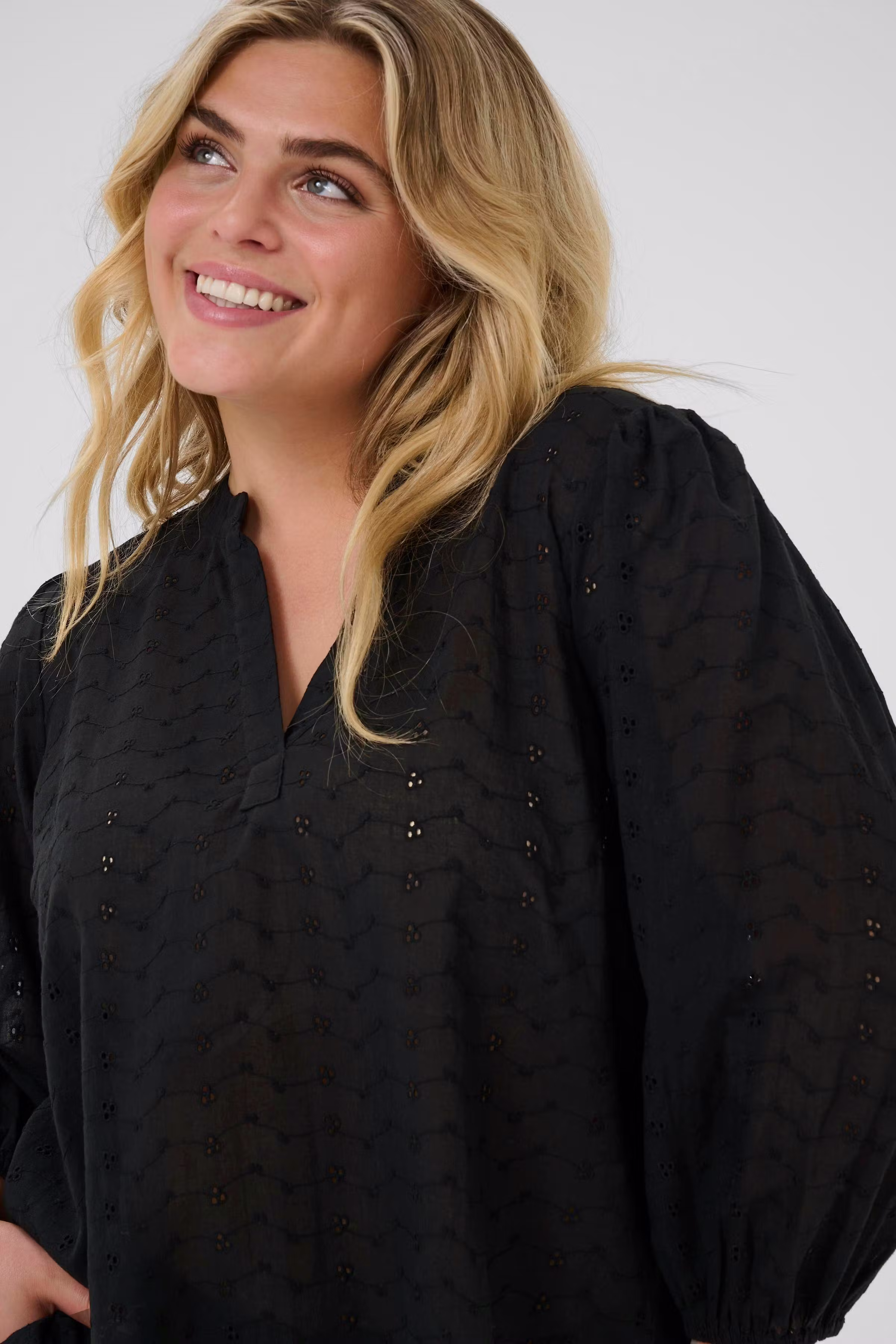 KCmaia Bluse LOOKBOOK DETAIL 10583470-100121