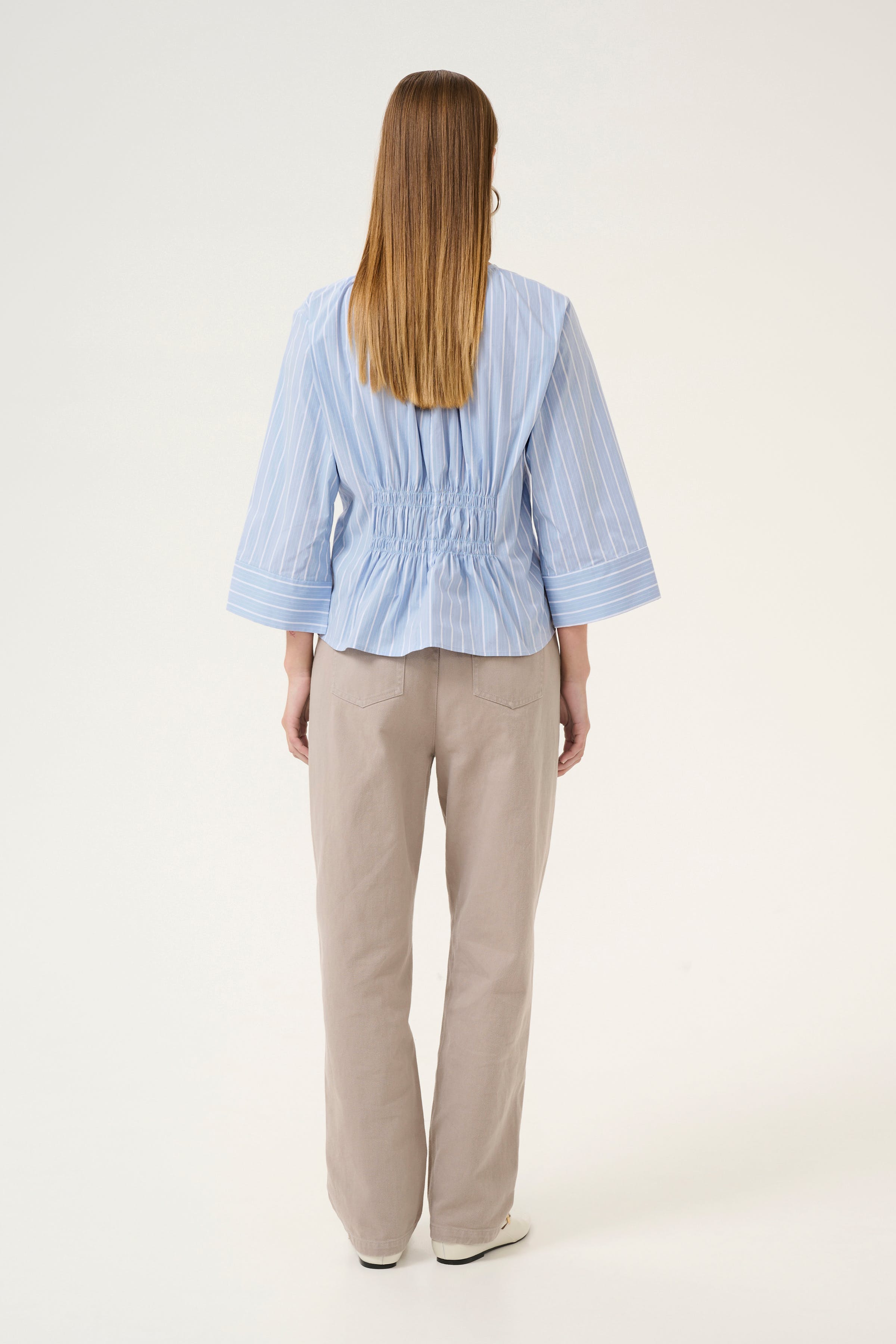 KBTessa Blus LOOKBOOK BACK 10105308-107038