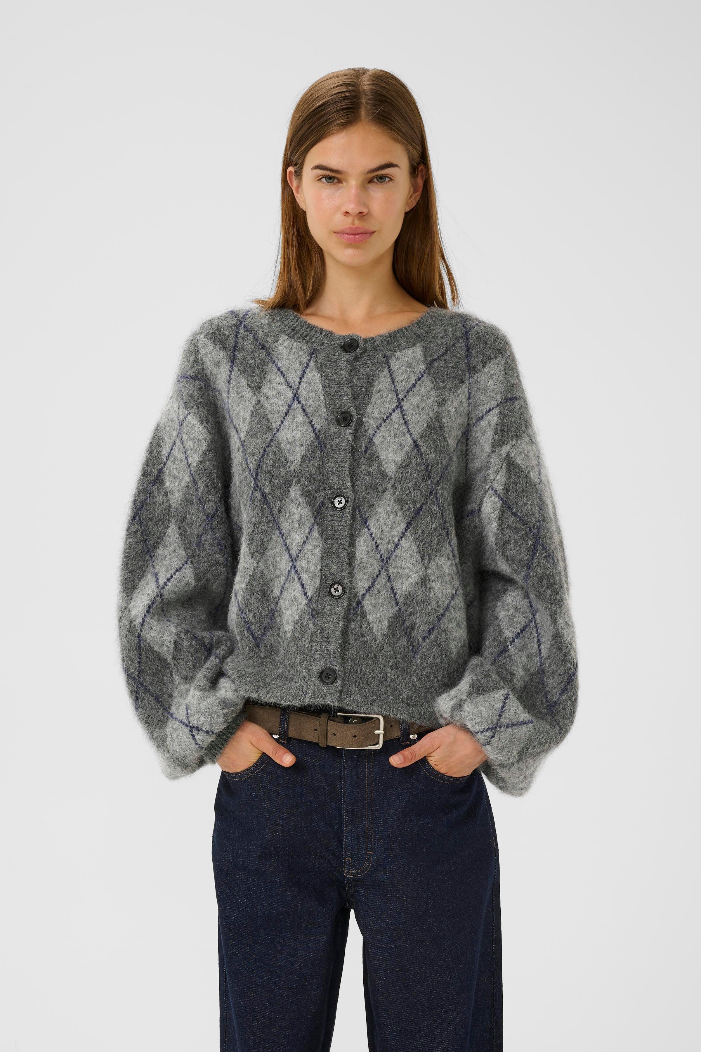 GZsasi Cardigan LOOKBOOK FRONT 10910660-108584