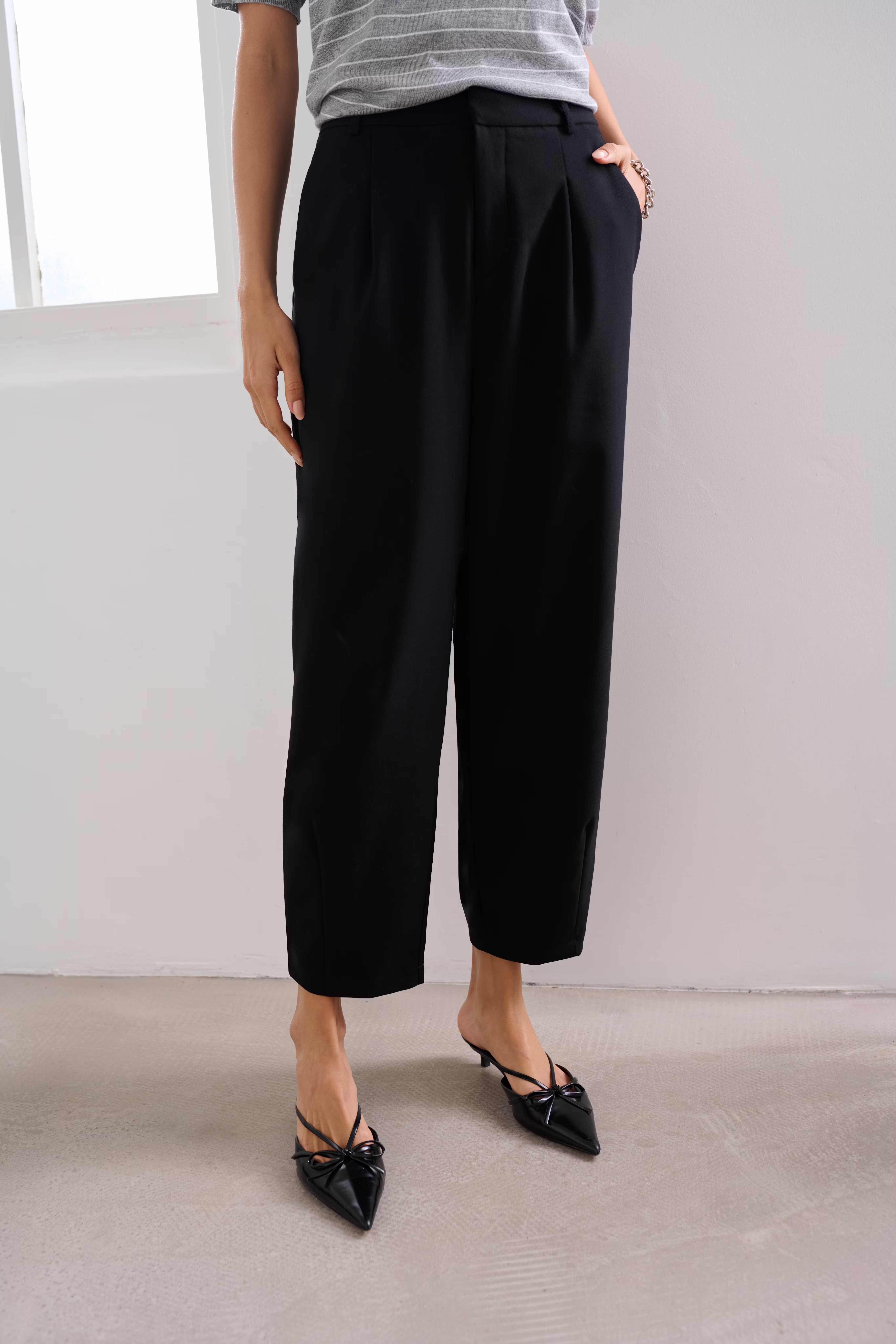 KAmerle Broek LOCATION NONE 10504769-100121