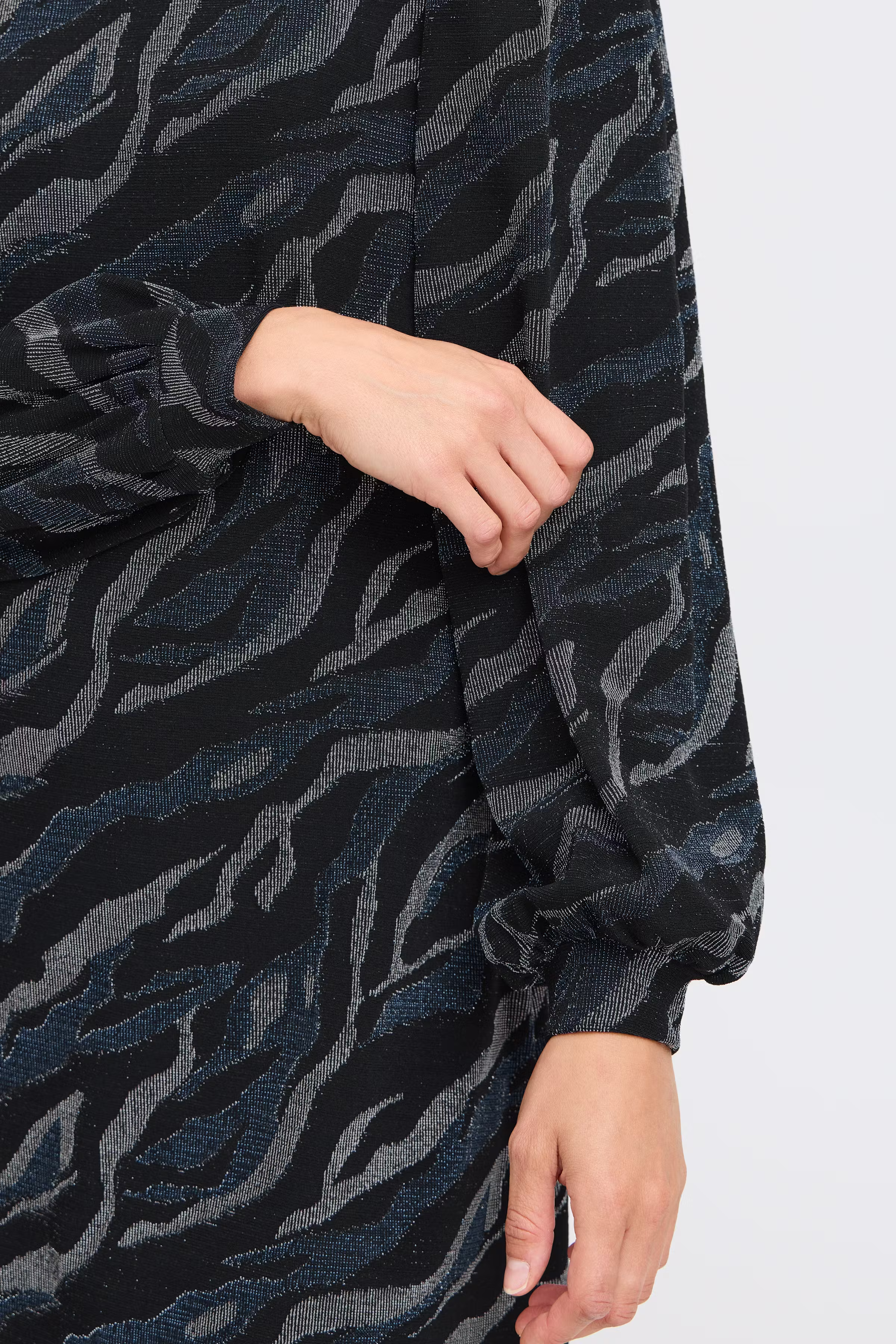 FRCALYPSO Kjole LOOKBOOK DETAIL 20614971-203861