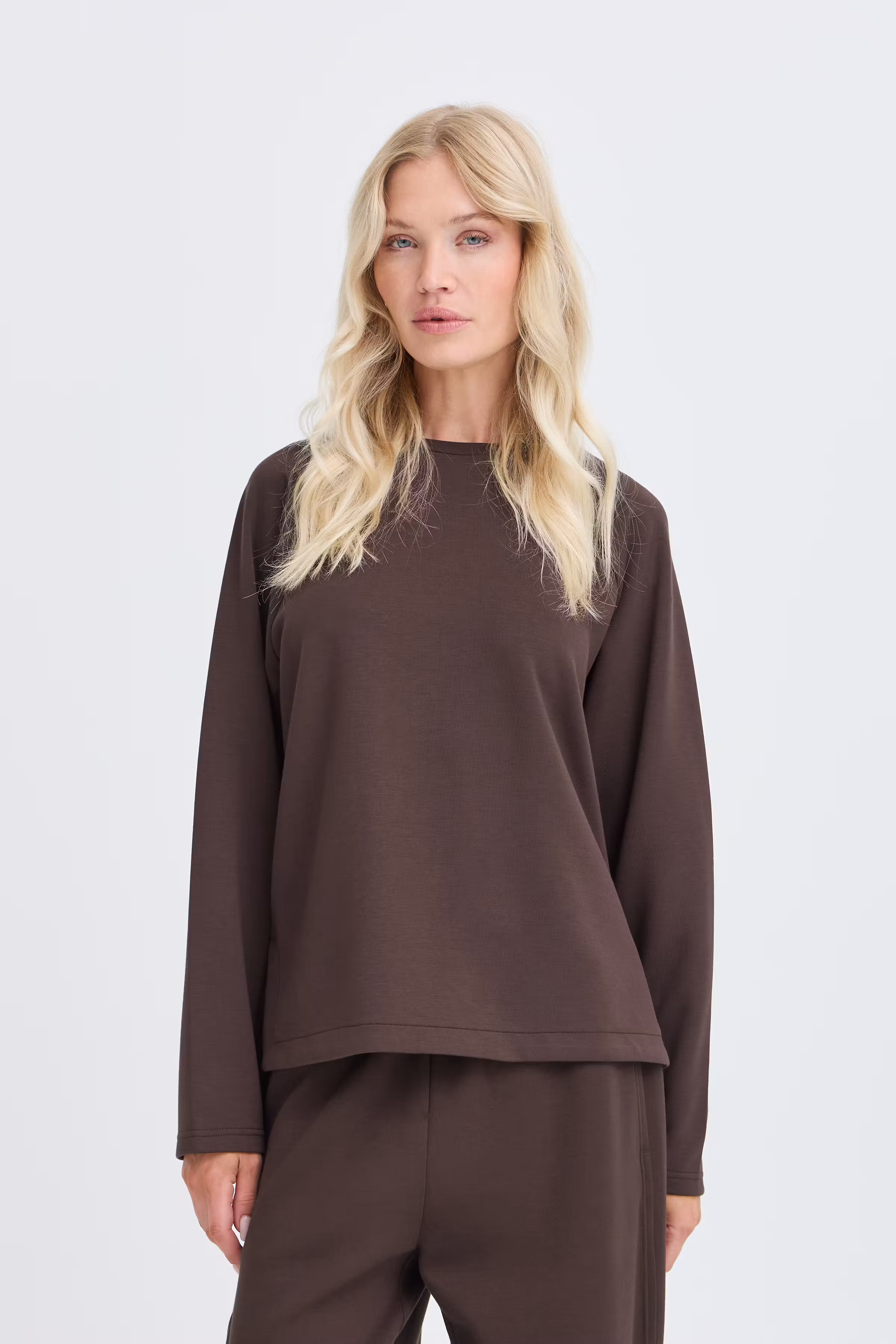 BYPUSTI T-shirt LOOKBOOK FRONT 20819678-191016